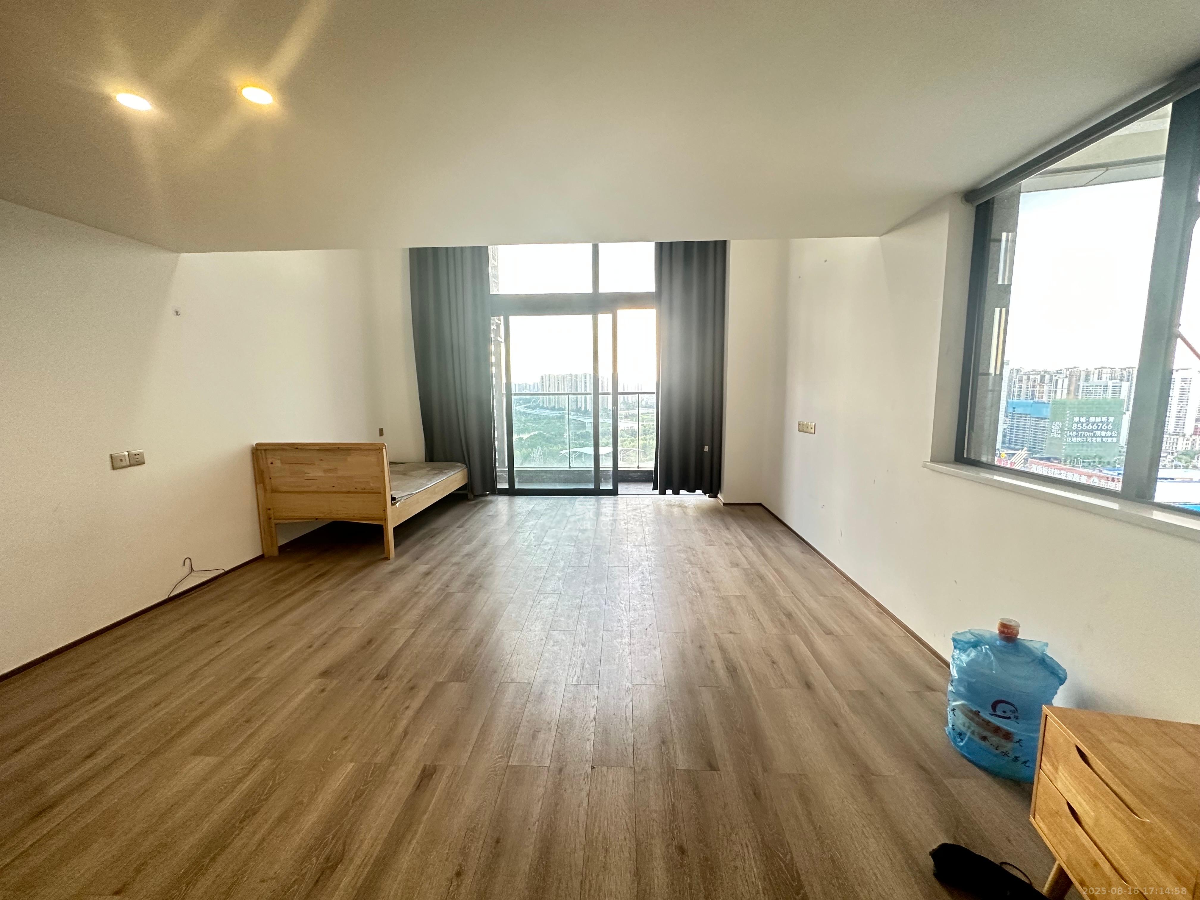 旺德府万象时代 1室1厅1卫 2500.0元/月 旺德府万象时代 1室1厅1卫 2500.0元/月室内图