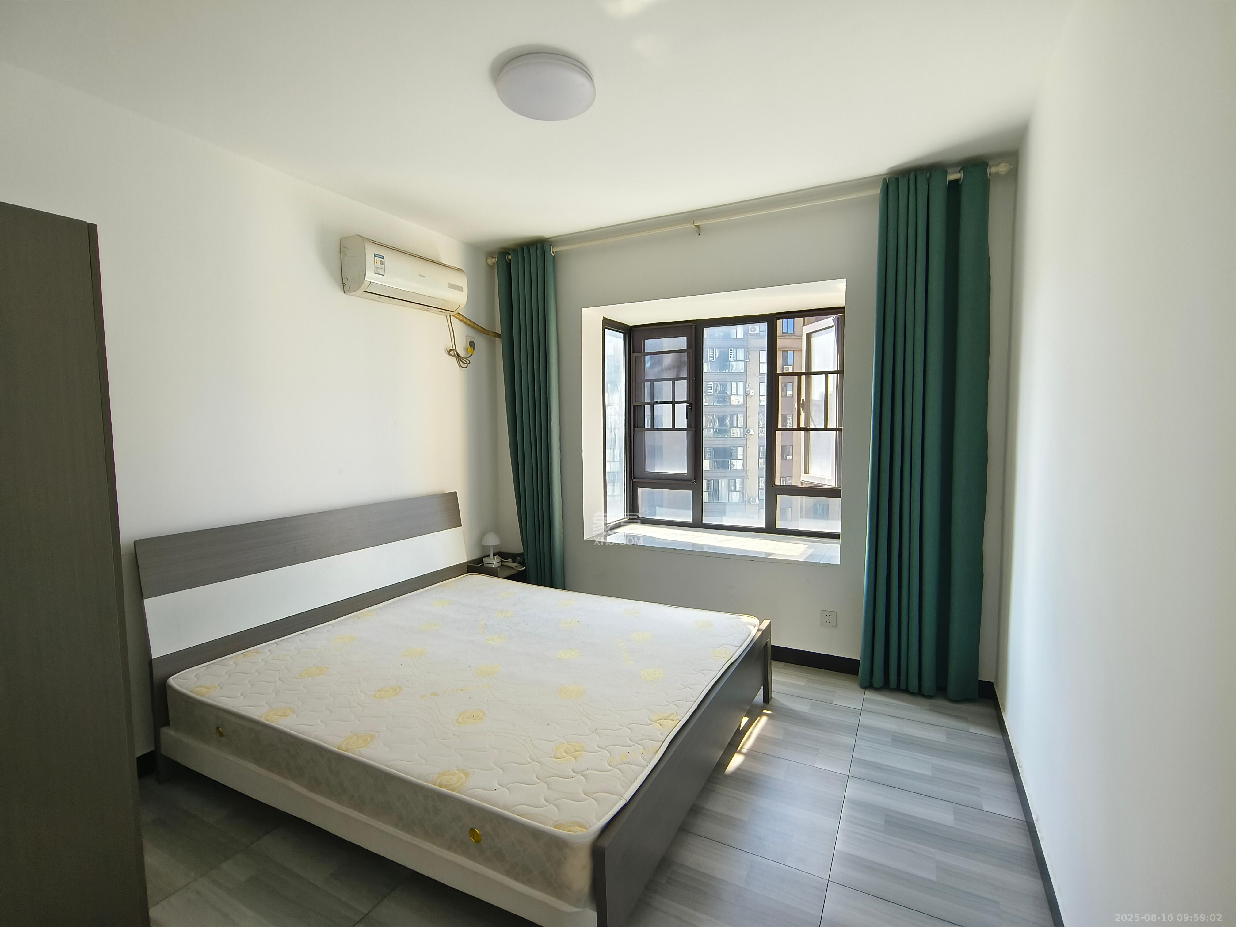 勤诚达境界城  4室2厅2卫    2500.0元/月室内图