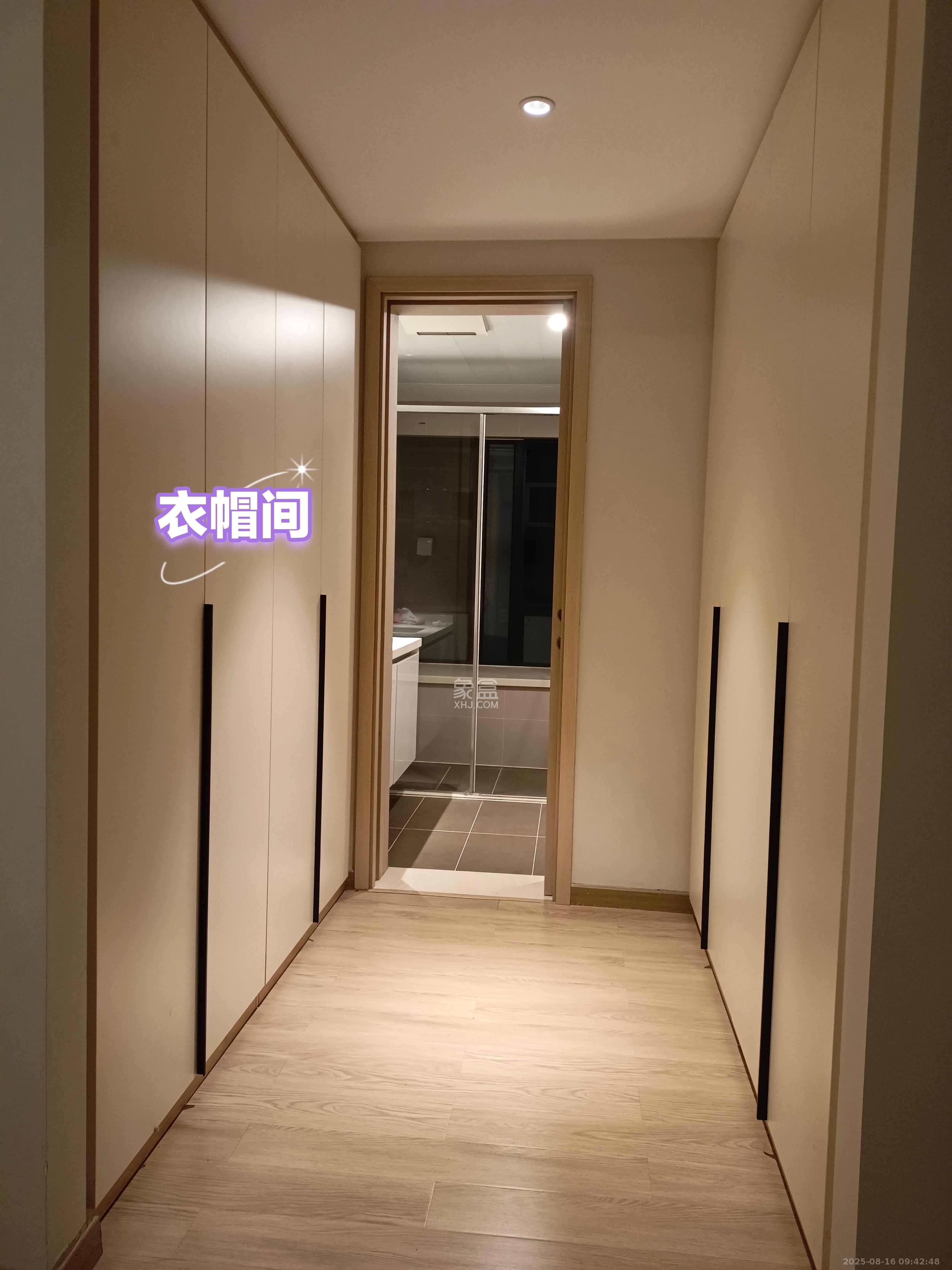 时代年华  4室1厅1卫    2600.0元/月 时代年华  4室1厅1卫    2600.0元/月室内图