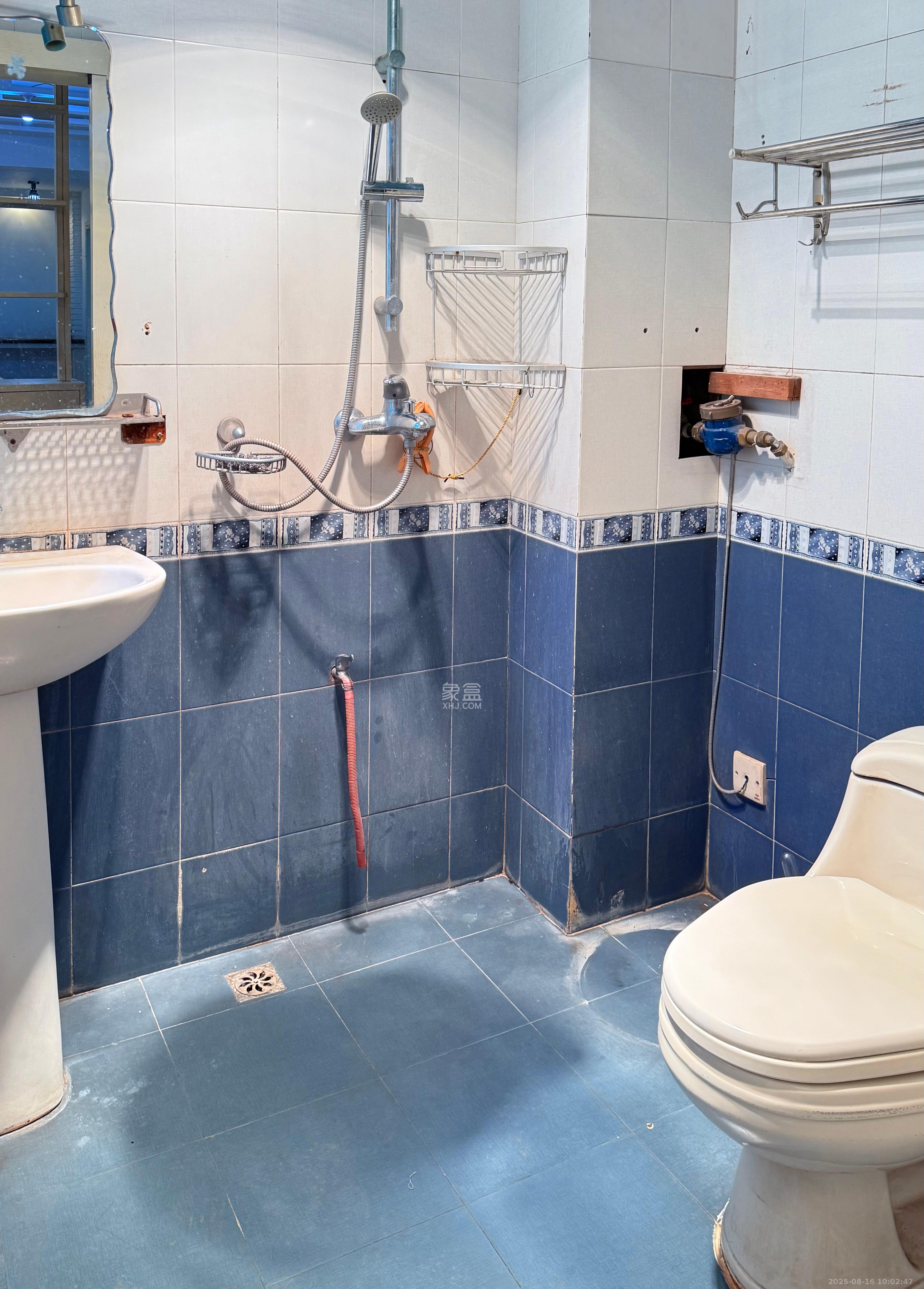 华盛家园  3室2厅2卫    2300.0元/月 华盛家园  3室2厅2卫    2300.0元/月室内图