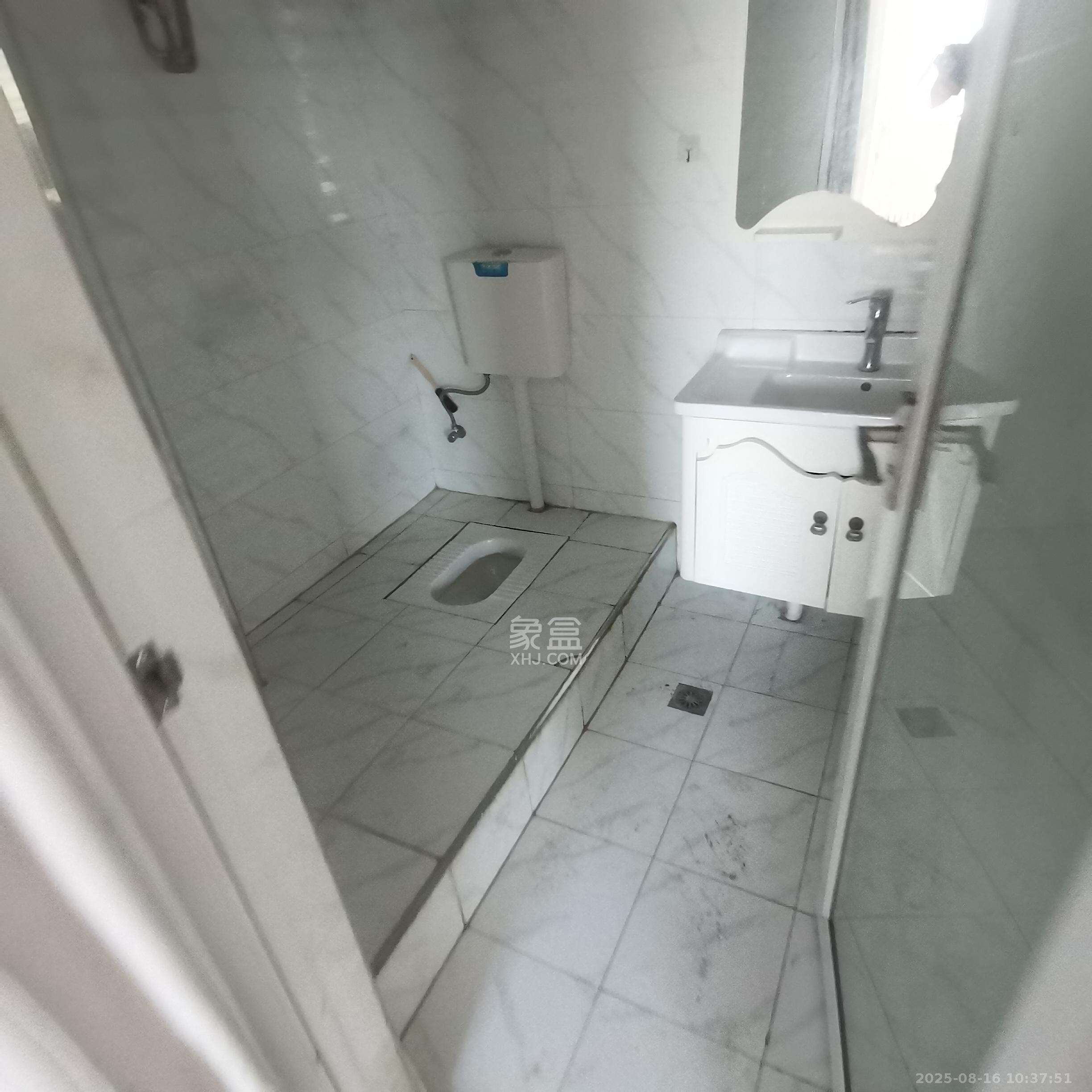 喜盈门范城 2室1厅1卫 3100.0元/月 喜盈门范城 2室1厅1卫 3100.0元/月室内图