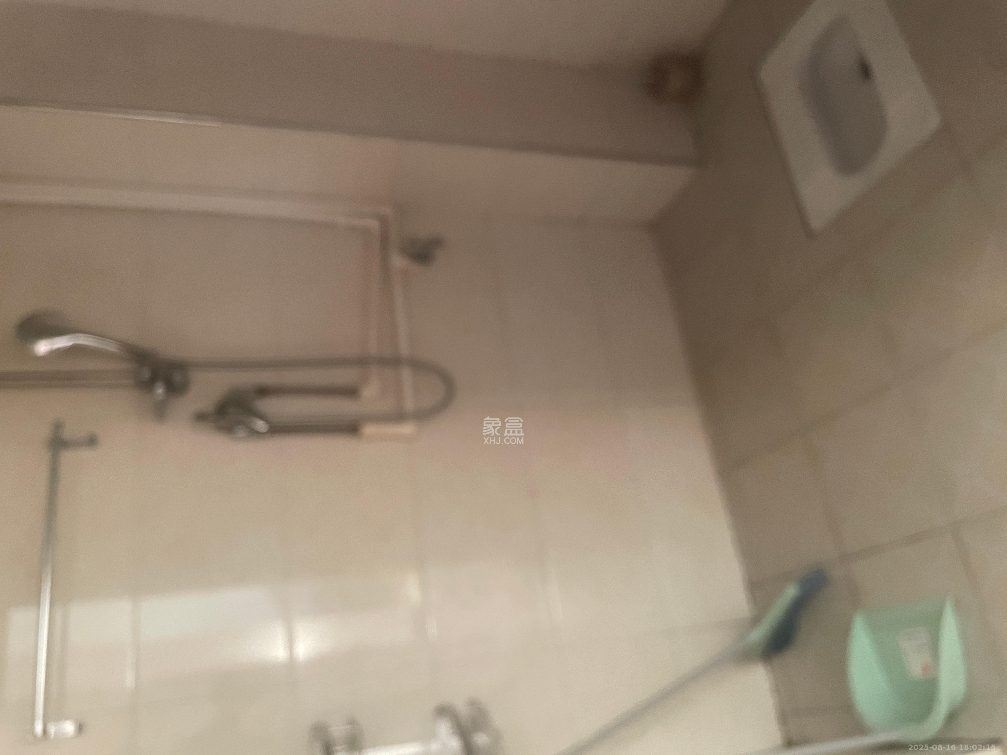 圭塘三小区  1室1厅1卫   1850.00元/月室内图