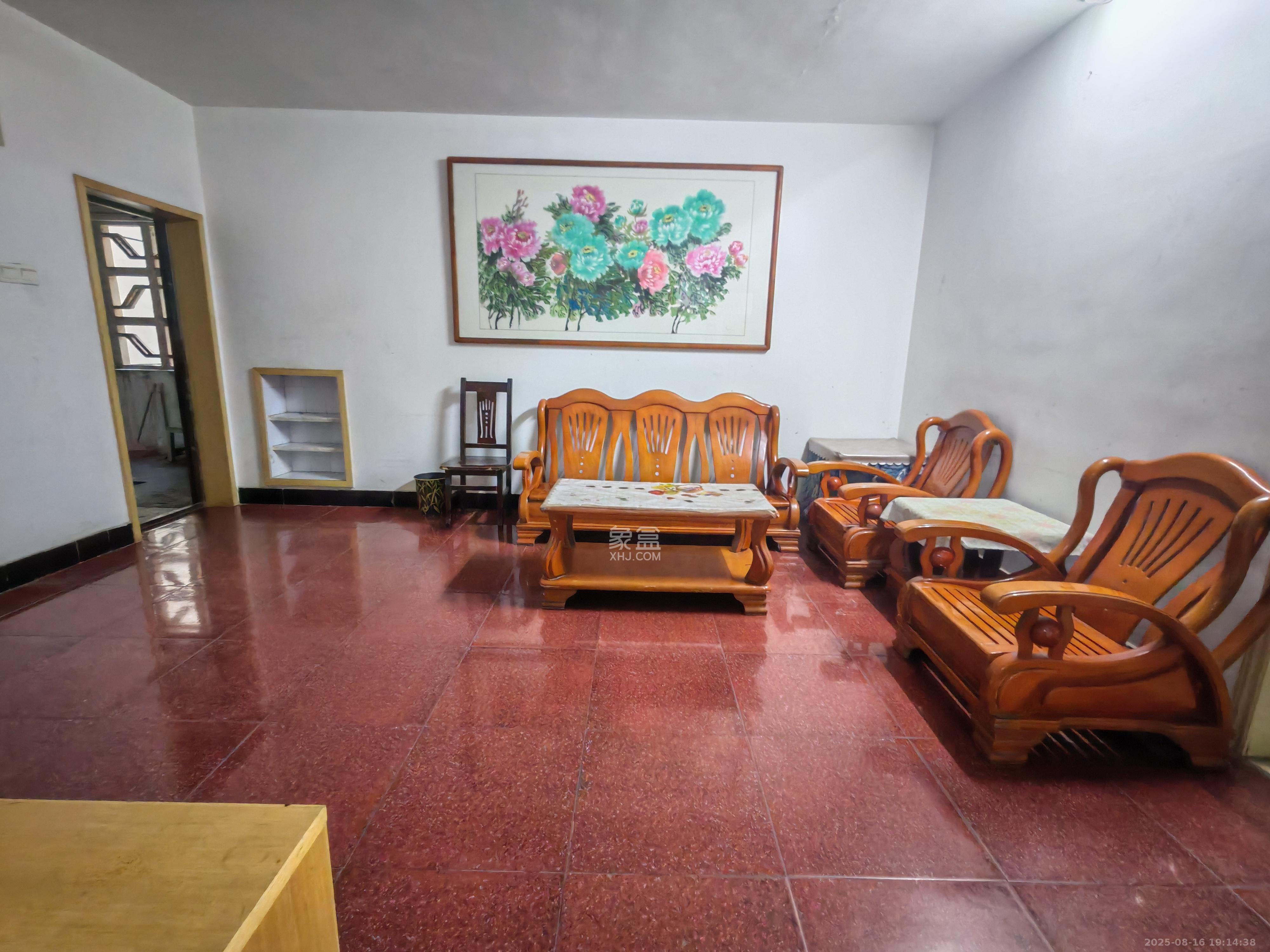 水泵厂宿舍 2室2厅1卫 1700.0元/月 水泵厂宿舍 2室2厅1卫 1700.0元/月室内图