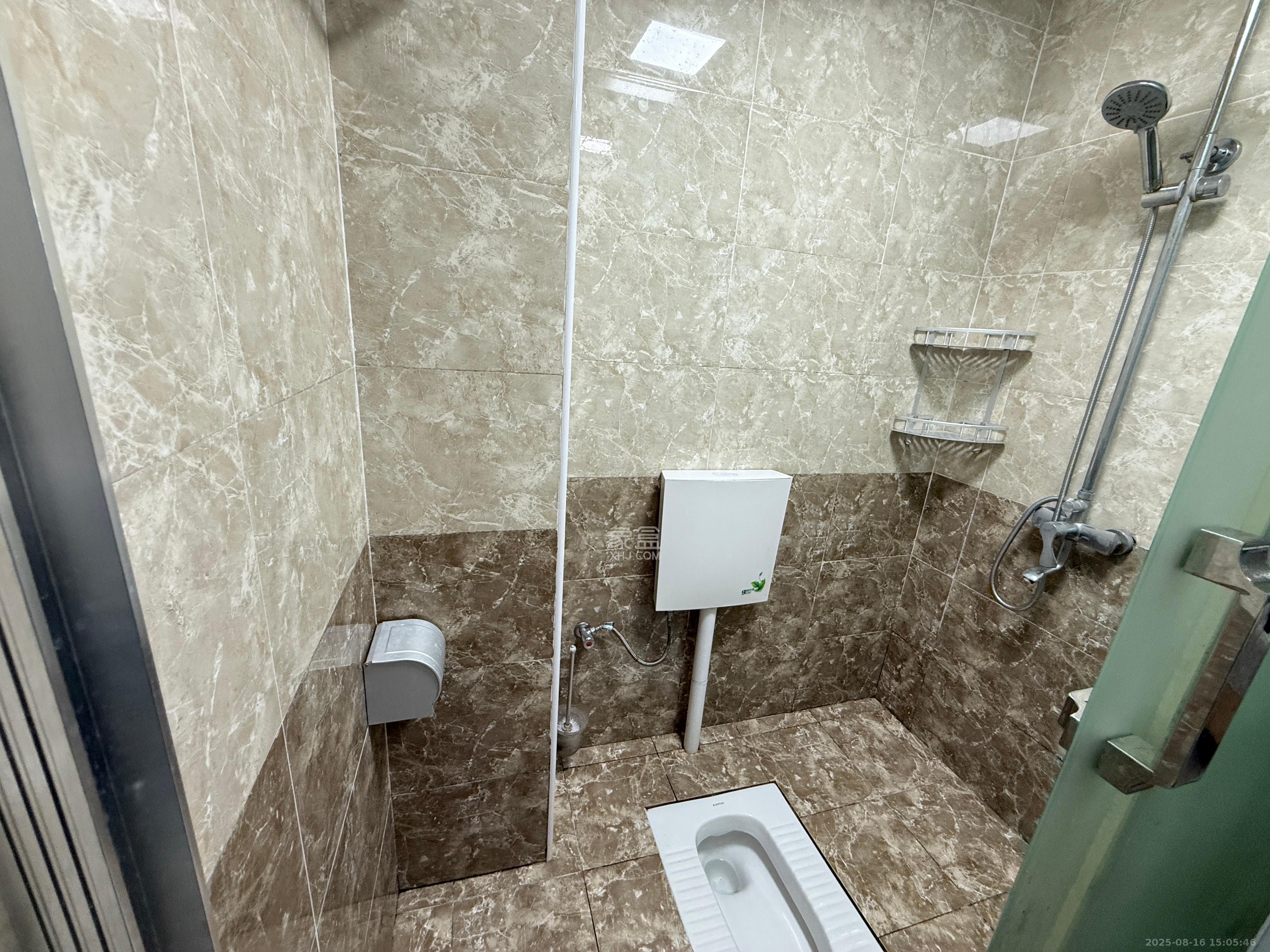 半山公馆(半山国际中心) 1室1厅1卫 2000.0元/月 半山公馆(半山国际中心) 1室1厅1卫 2000.0元/月室内图