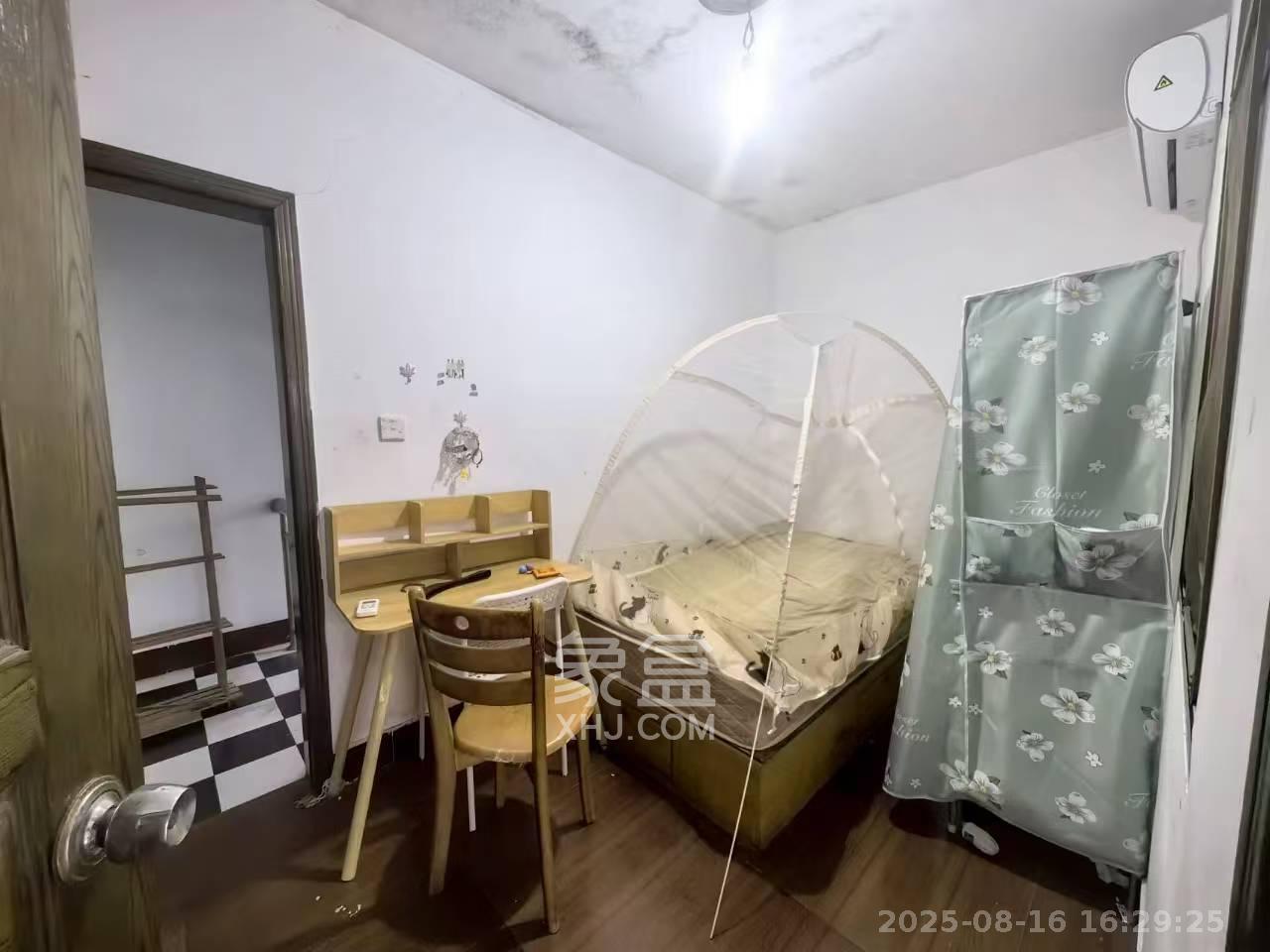 寿星街社区  3室2厅1卫   1800.00元/月室内图