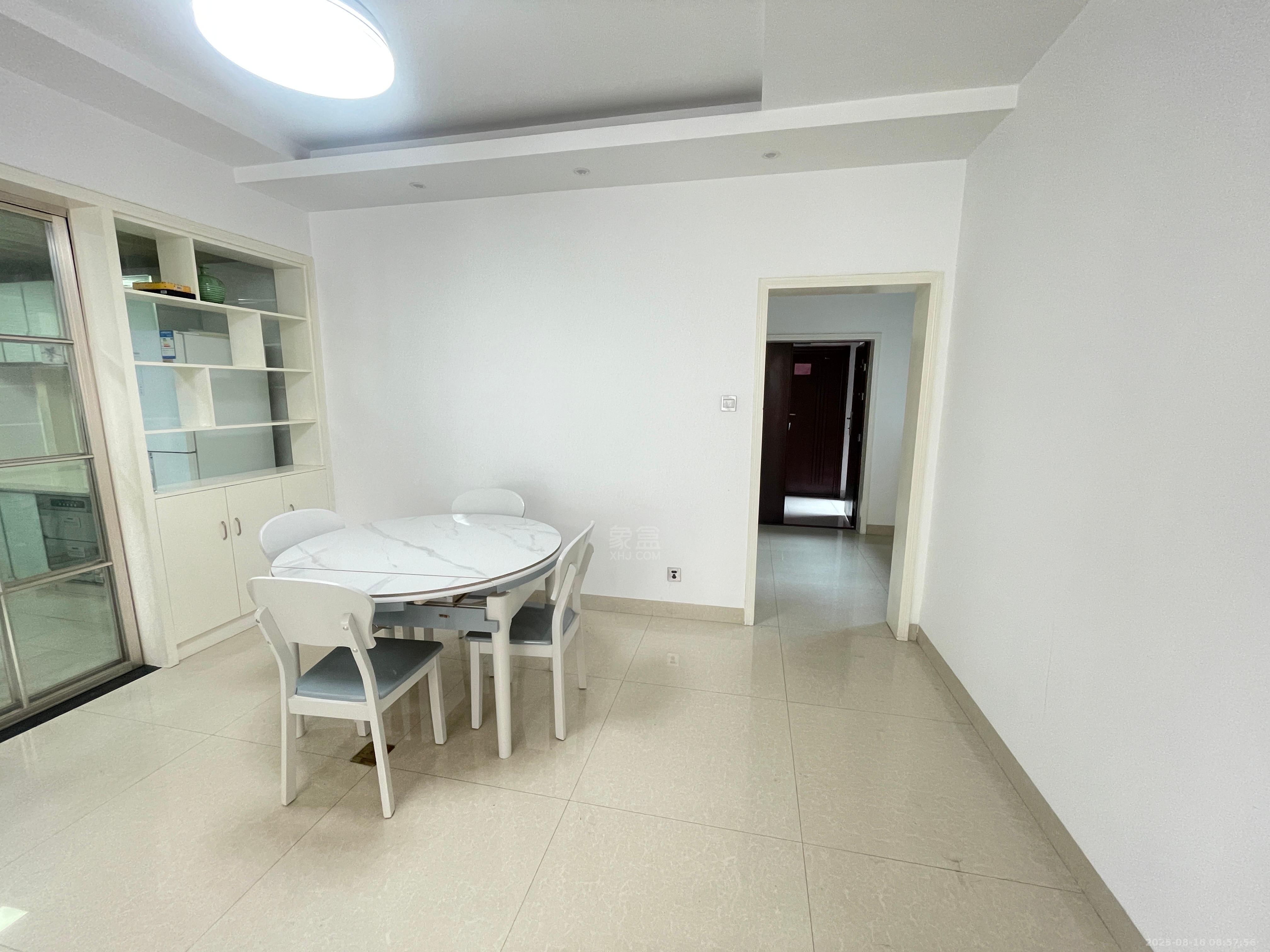 水岸春天 3室2厅1卫 2080.0元/月 水岸春天 3室2厅1卫 2080.0元/月室内图