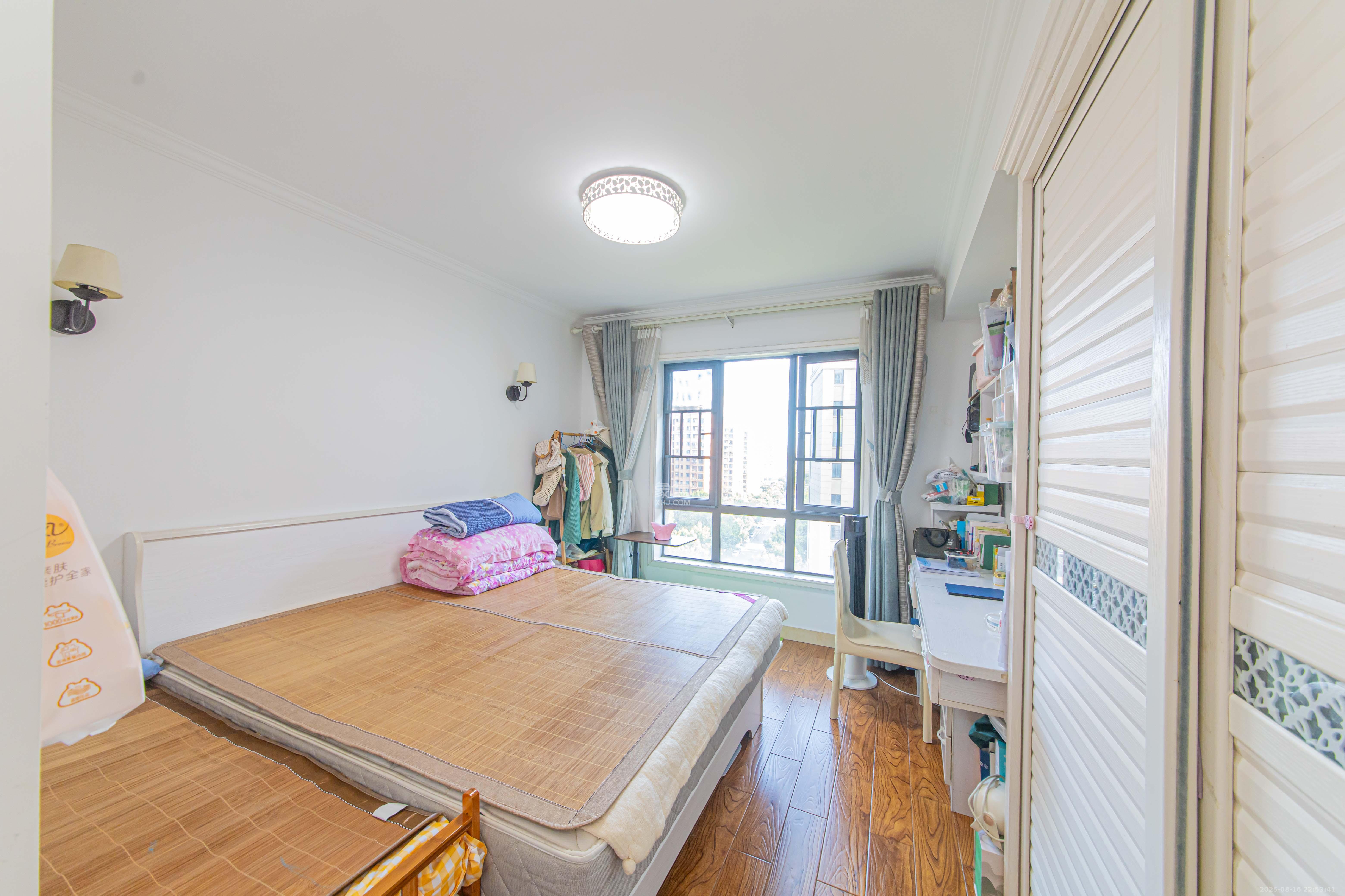 鑫远悦城(鑫远悦时代)  3室2厅1卫    105.0万 鑫远悦城(鑫远悦时代)  3室2厅1卫    105.0万卧室