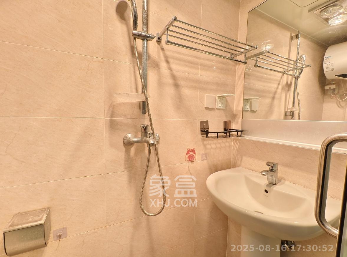 万科金域缇香  1室1厅1卫    1300.0元/月 万科金域缇香  1室1厅1卫    1300.0元/月室内图