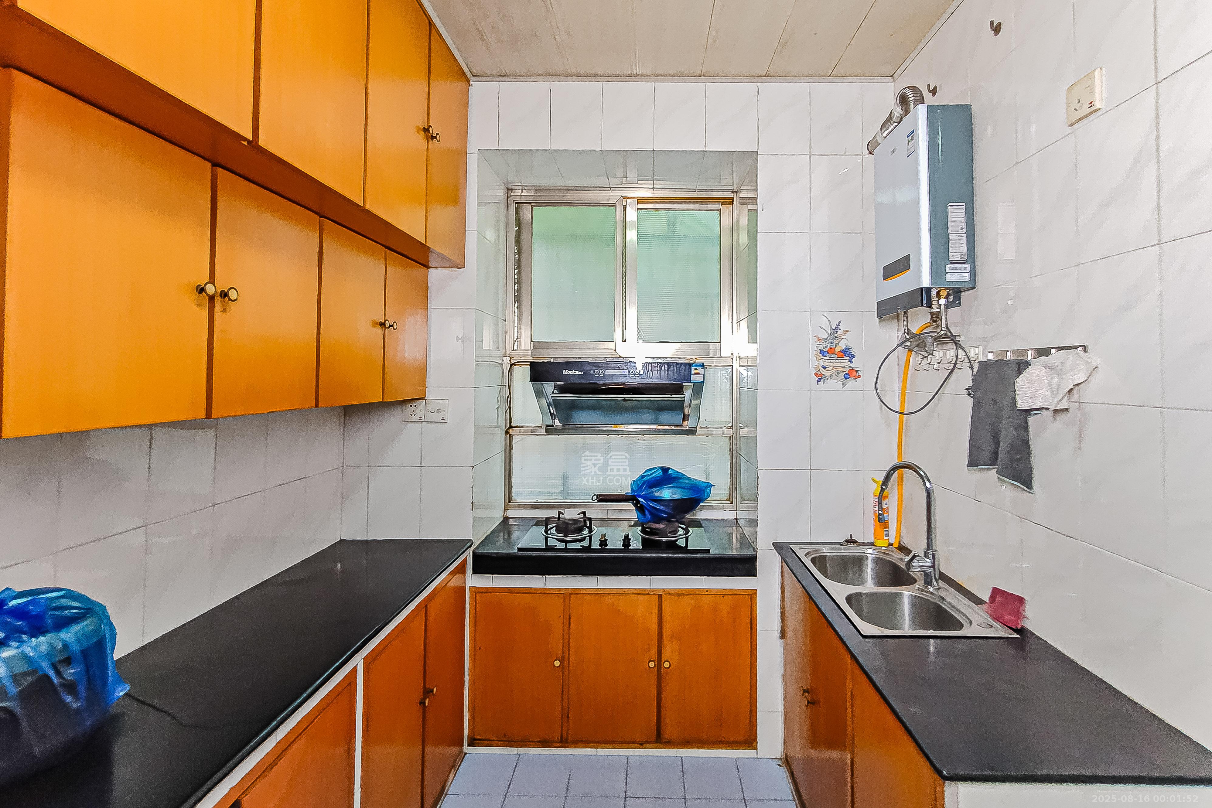 石子冲巷  3室2厅1卫    67.0万厨房