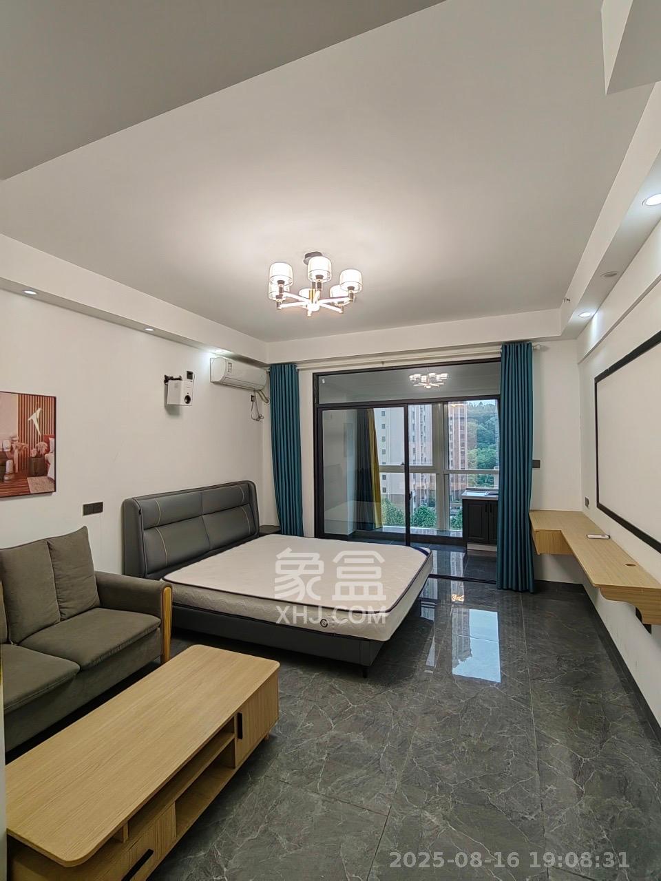 中建嘉和城  1室1厅1卫   1400.00元/月