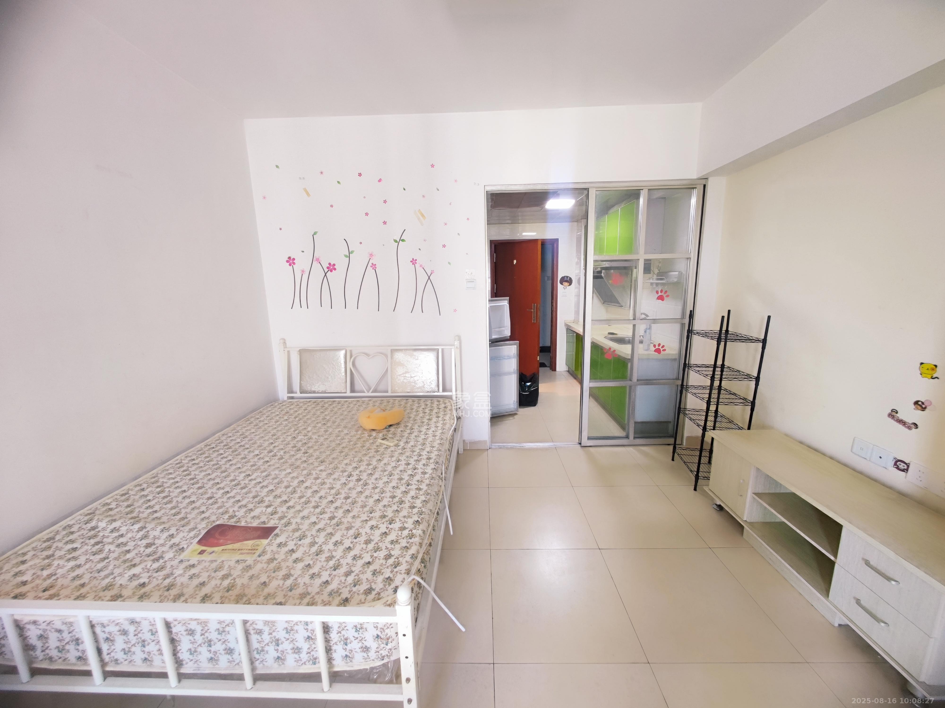 时代公馆 1室1厅1卫 1300.0元/月 时代公馆 1室1厅1卫 1300.0元/月室内图