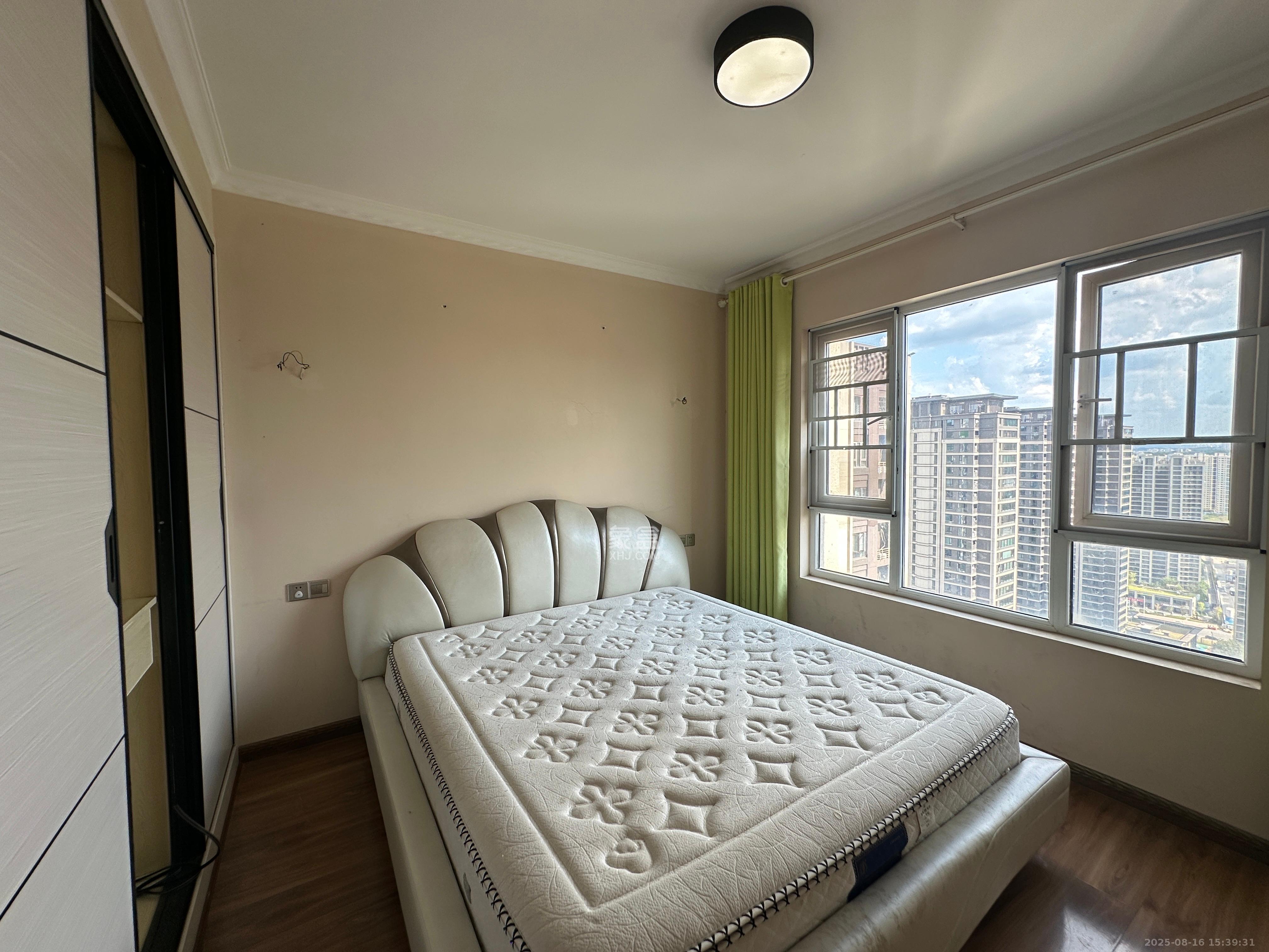 绿地之窗 3室2厅2卫 2700.0元/月 绿地之窗 3室2厅2卫 2700.0元/月室内图