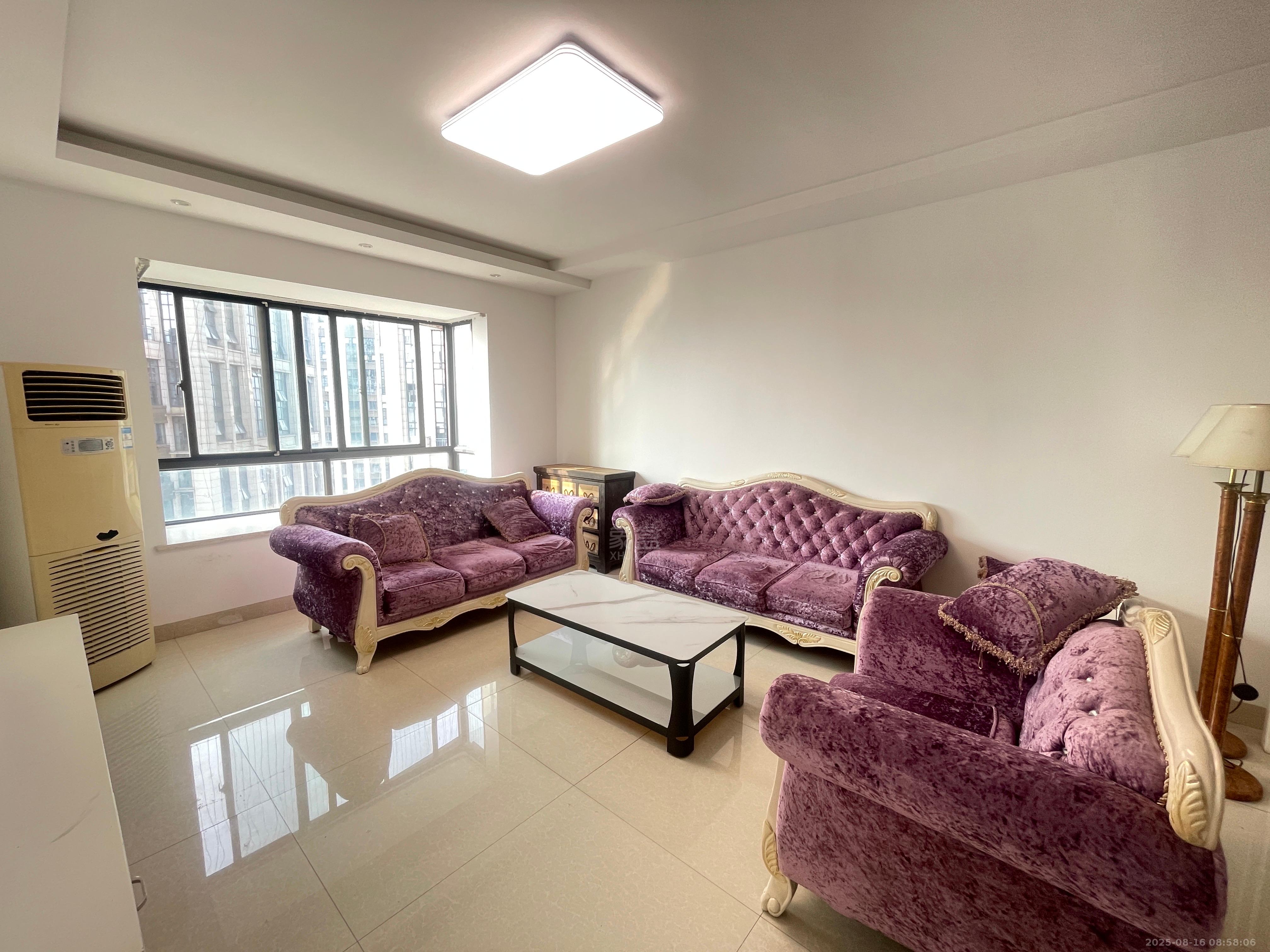 水岸春天 3室2厅1卫 2080.0元/月 水岸春天 3室2厅1卫 2080.0元/月室内图