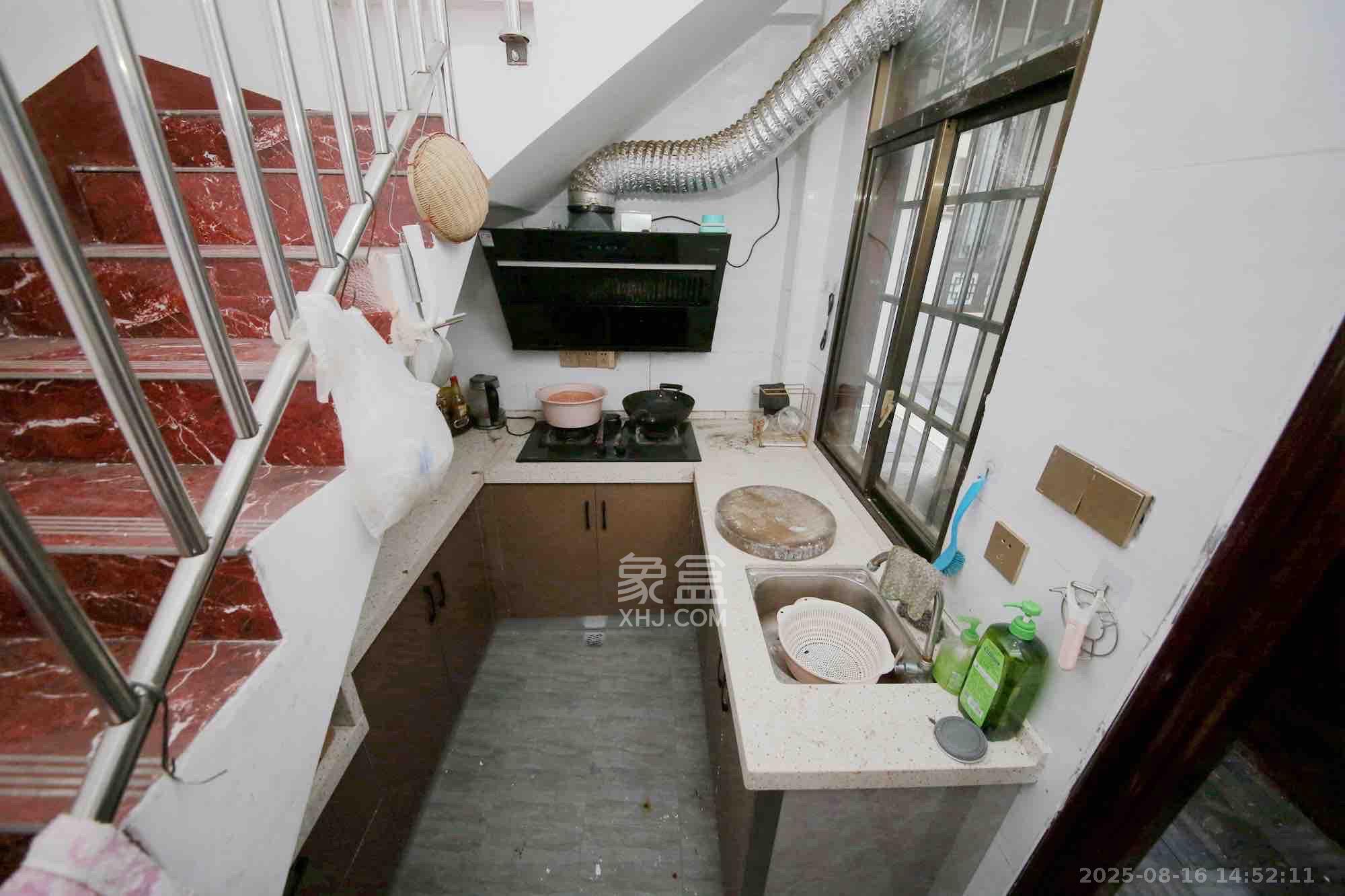 楠木厅散盘 3室2厅1卫 5200.0元/月 楠木厅散盘 3室2厅1卫 5200.0元/月室内图