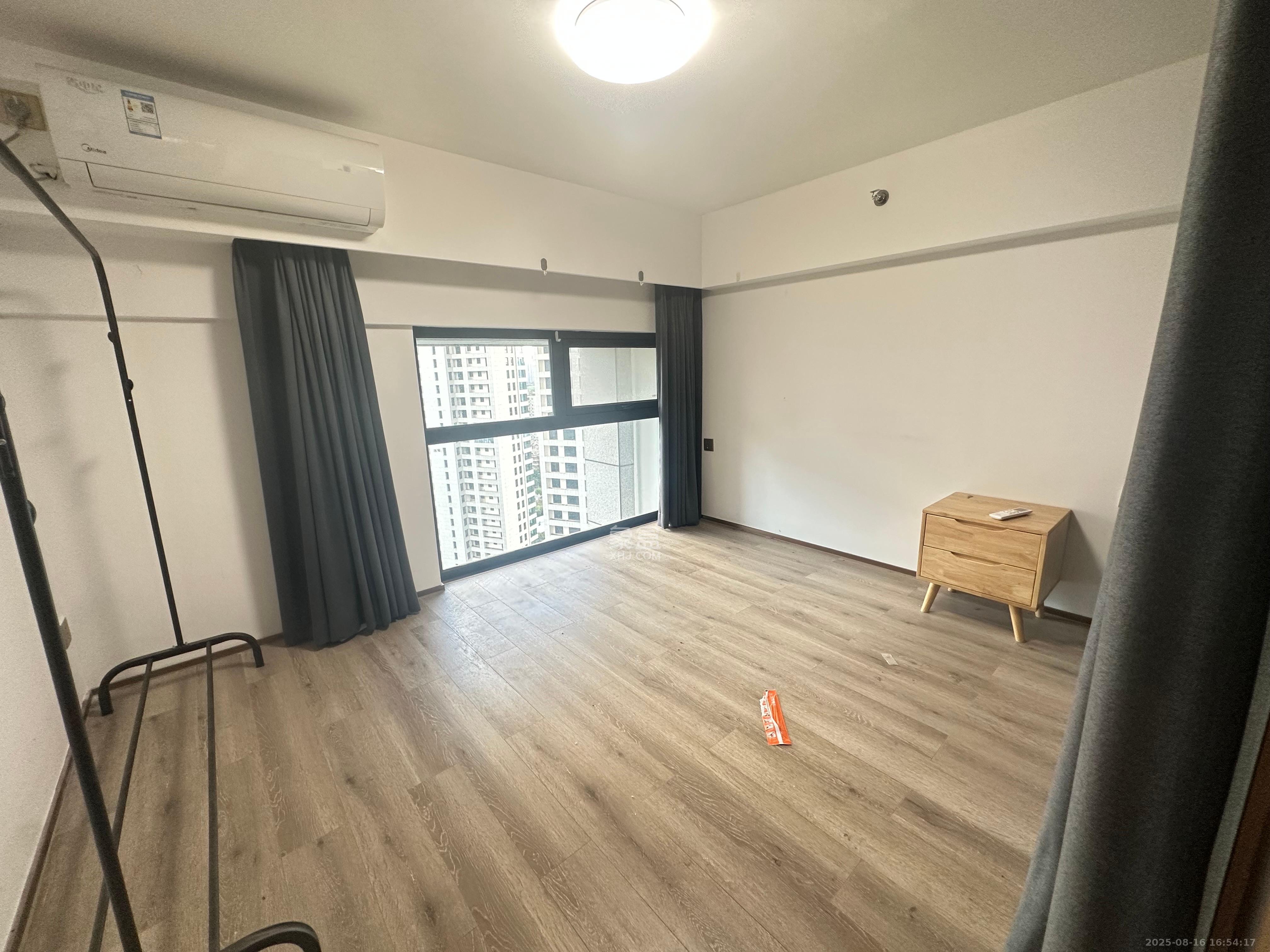 旺德府万象时代  1室1厅1卫    2500.0元/月室内图