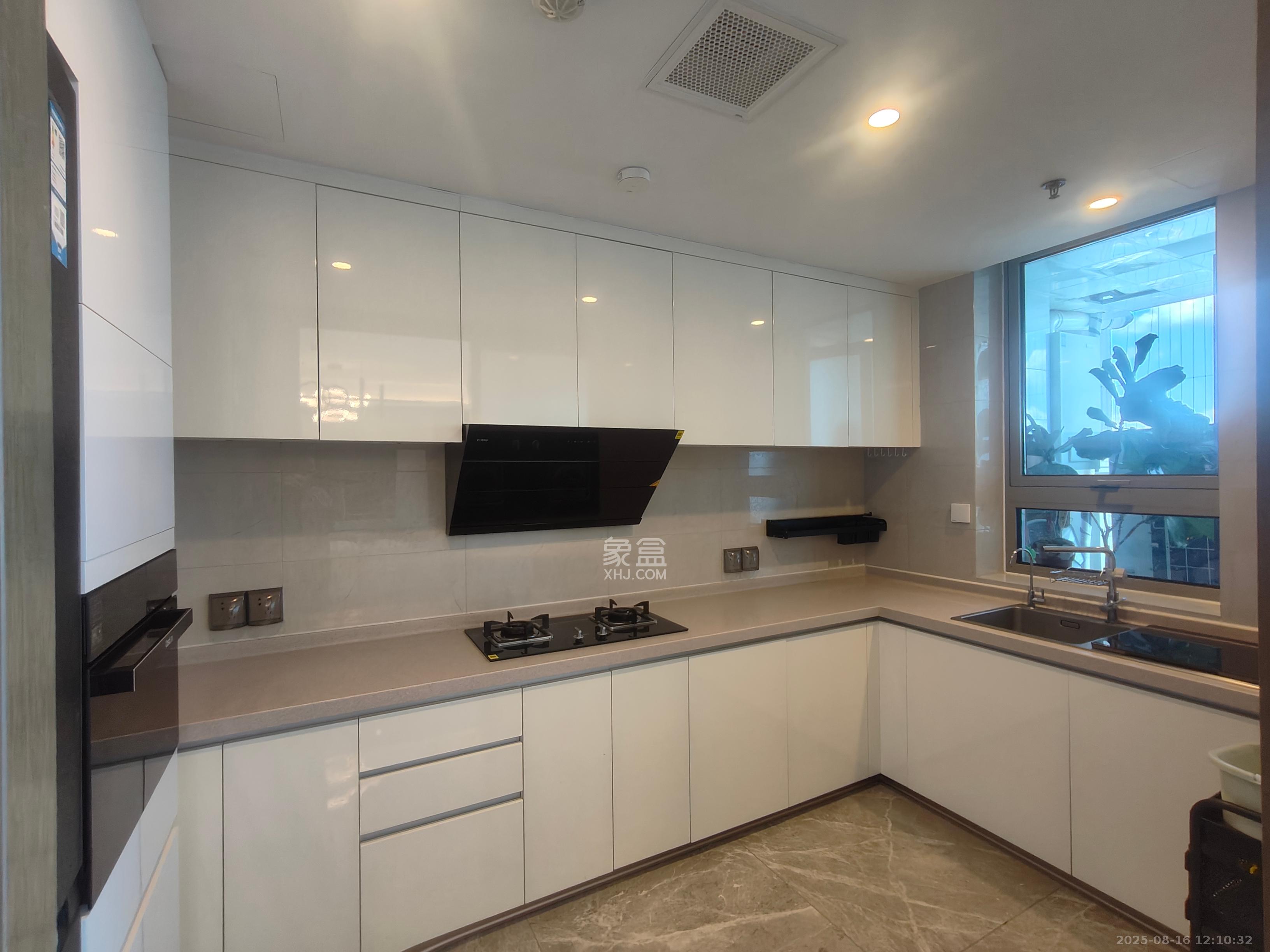 梅溪湖金茂湾  4室2厅3卫    14000.0元/月室内图