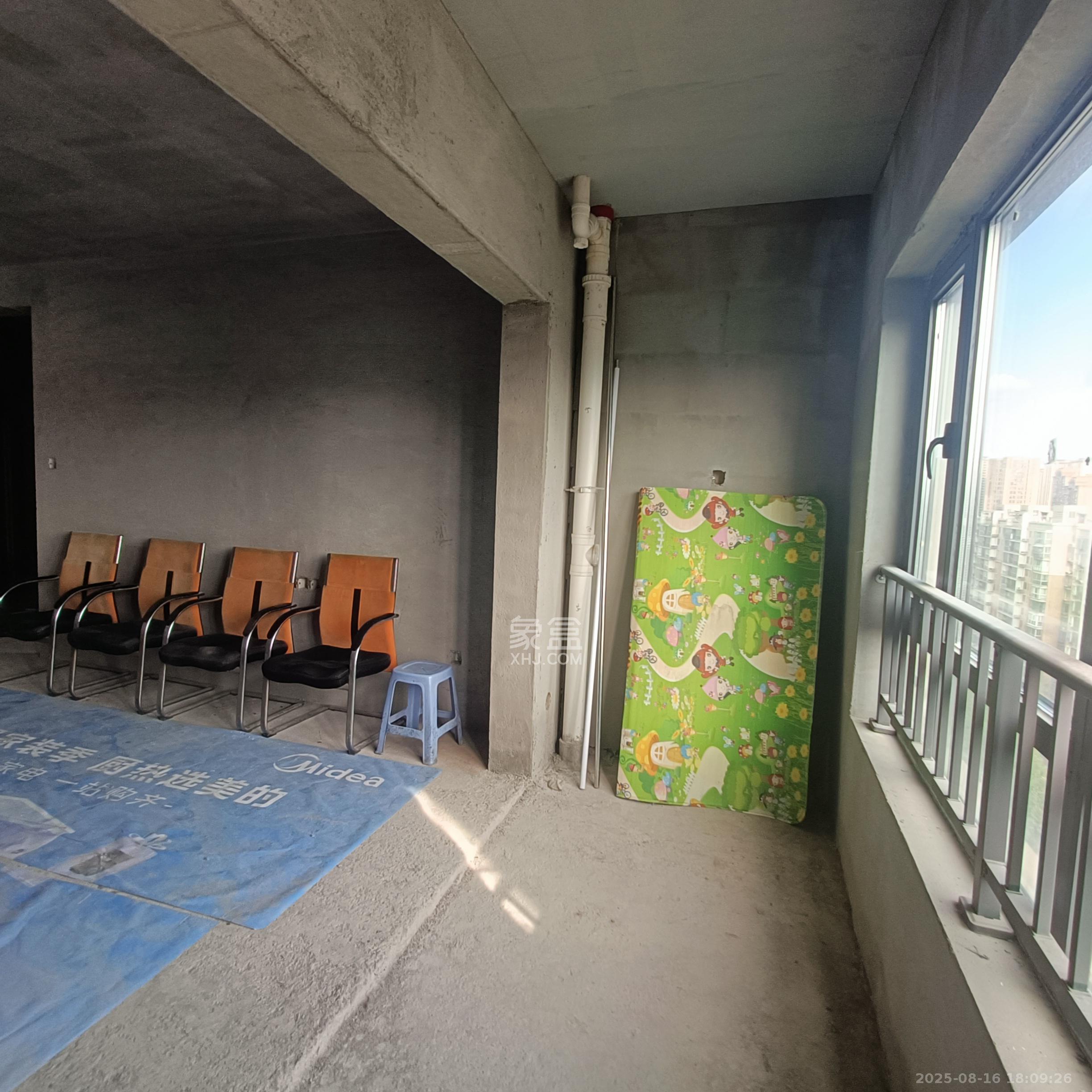 潇湘名城(新里程潇湘名城)  3室2厅1卫    1200.0元/月室内图