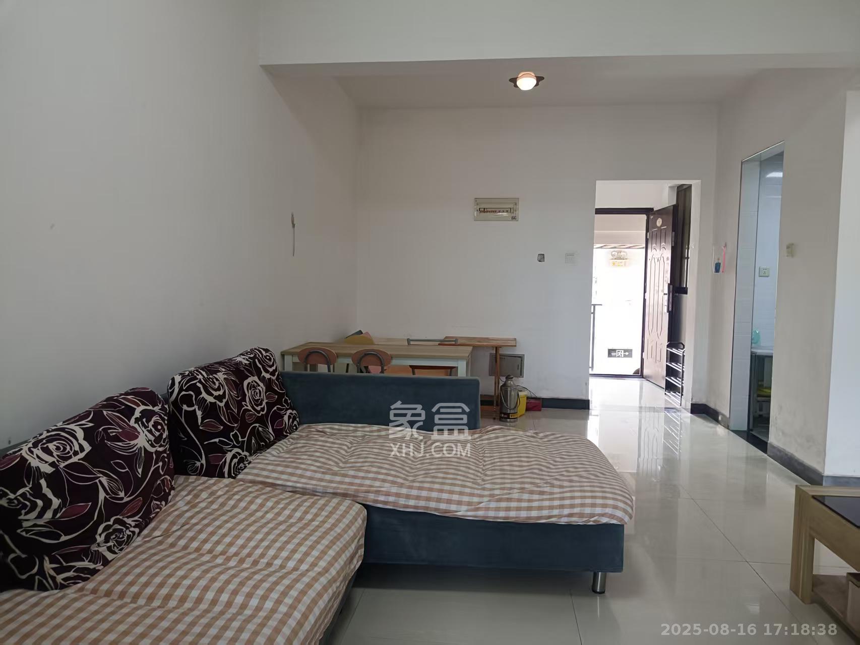 米兰春天 2室2厅1卫 1600.0元/月 米兰春天 2室2厅1卫 1600.0元/月室内图