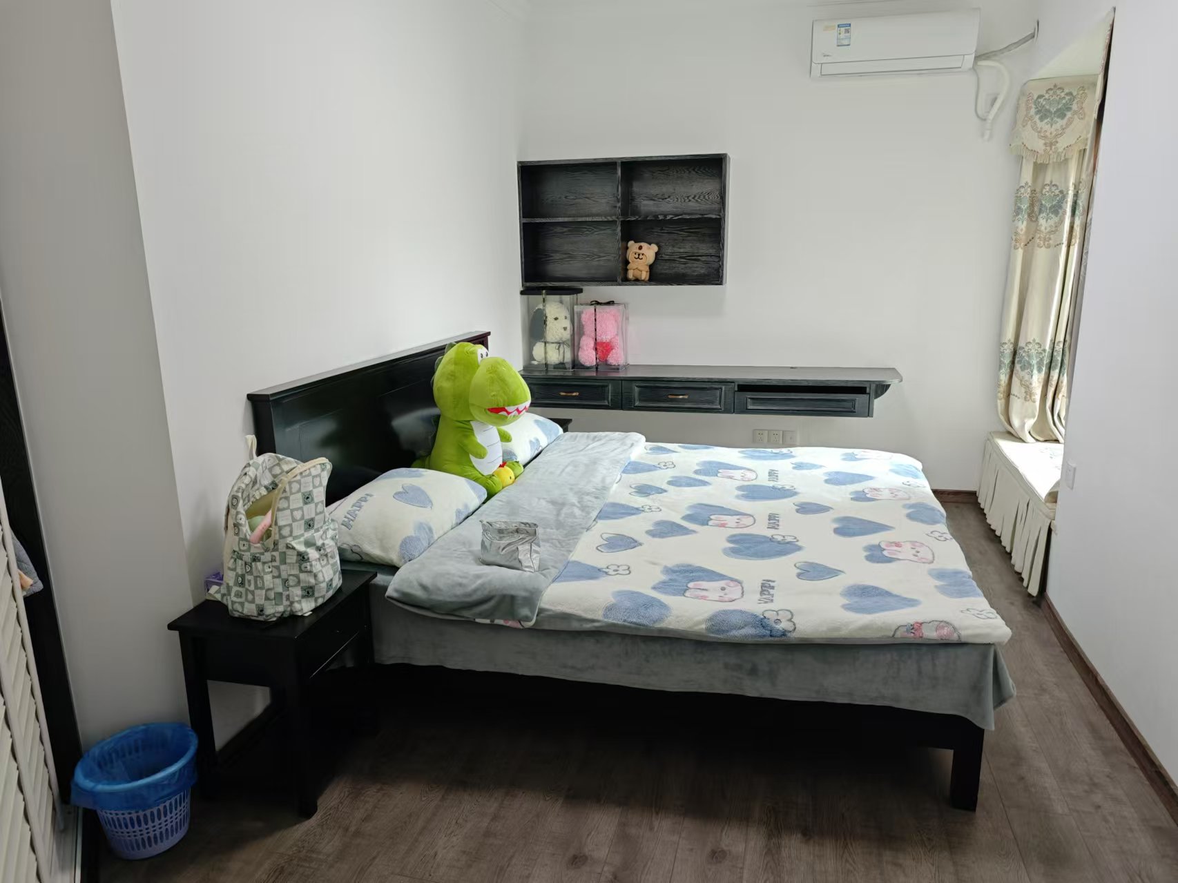 御璟花苑  3室2厅2卫   2600.00元/月户型图
