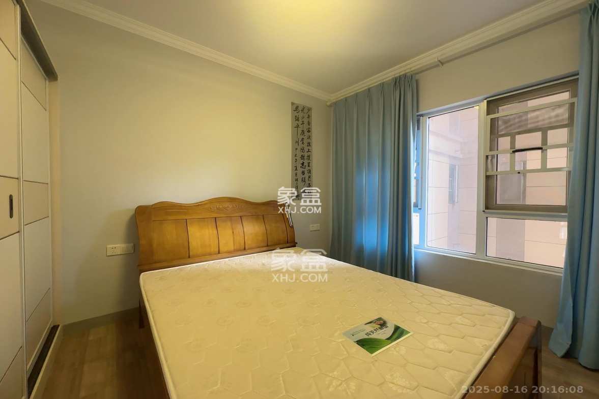 荣盛花语城  4室2厅2卫    2400.0元/月 荣盛花语城  4室2厅2卫    2400.0元/月室内图