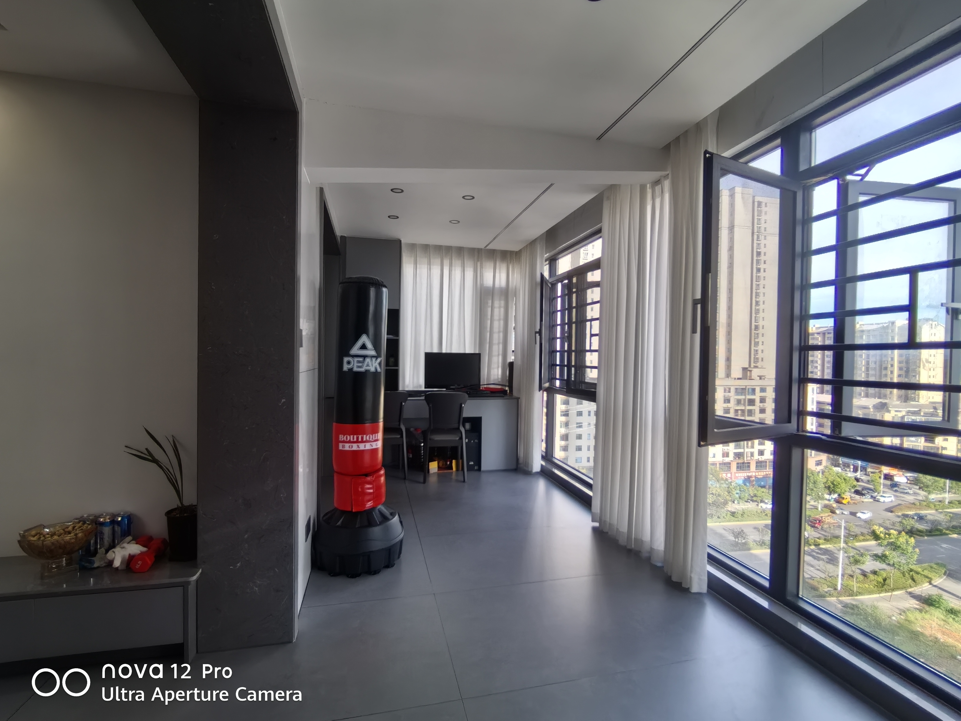 碧桂园正央时代  3室2厅2卫    2400.0元/月室内图