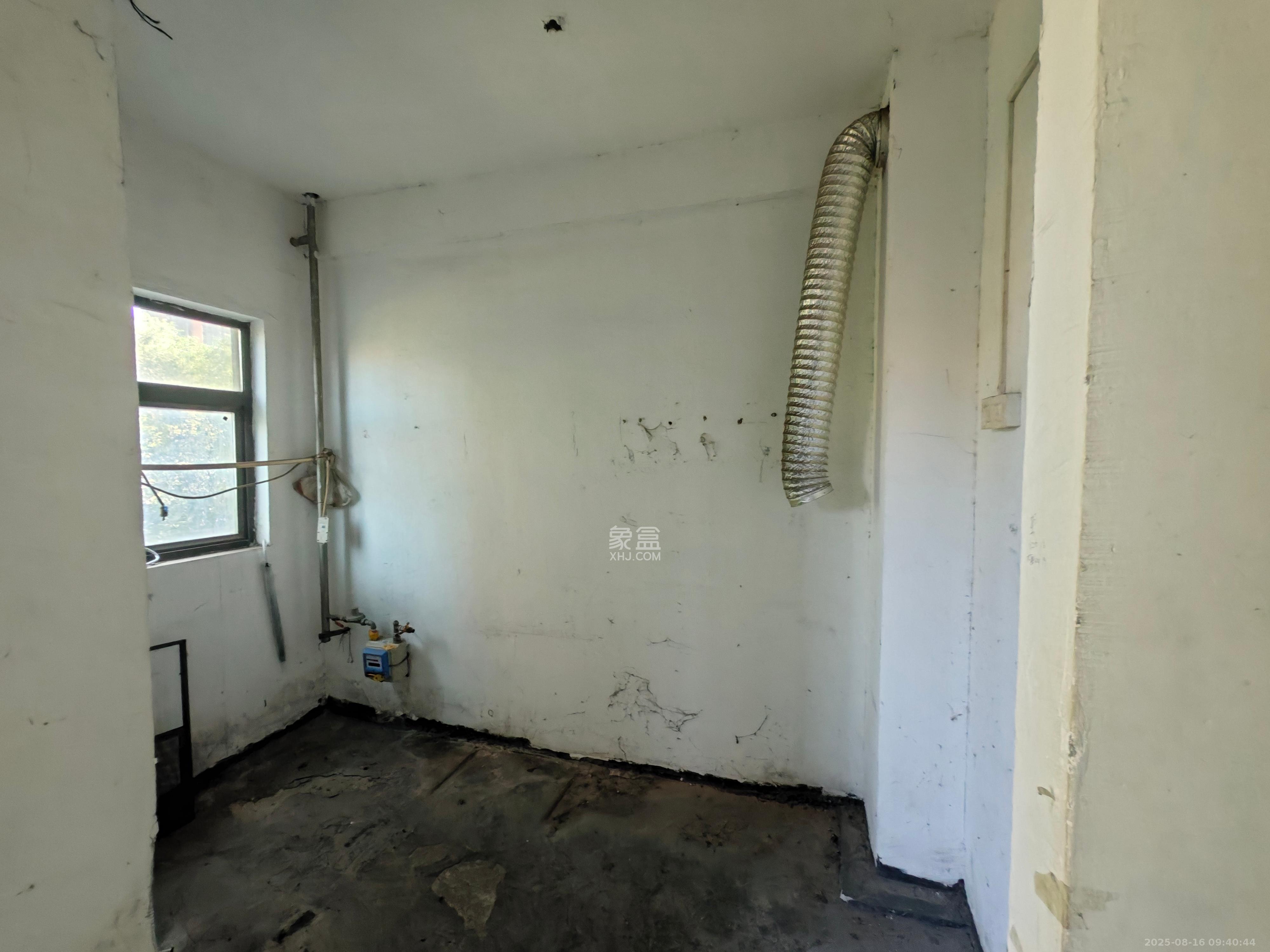 海伦春天 3室2厅2卫 1800.0元/月 海伦春天 3室2厅2卫 1800.0元/月室内图