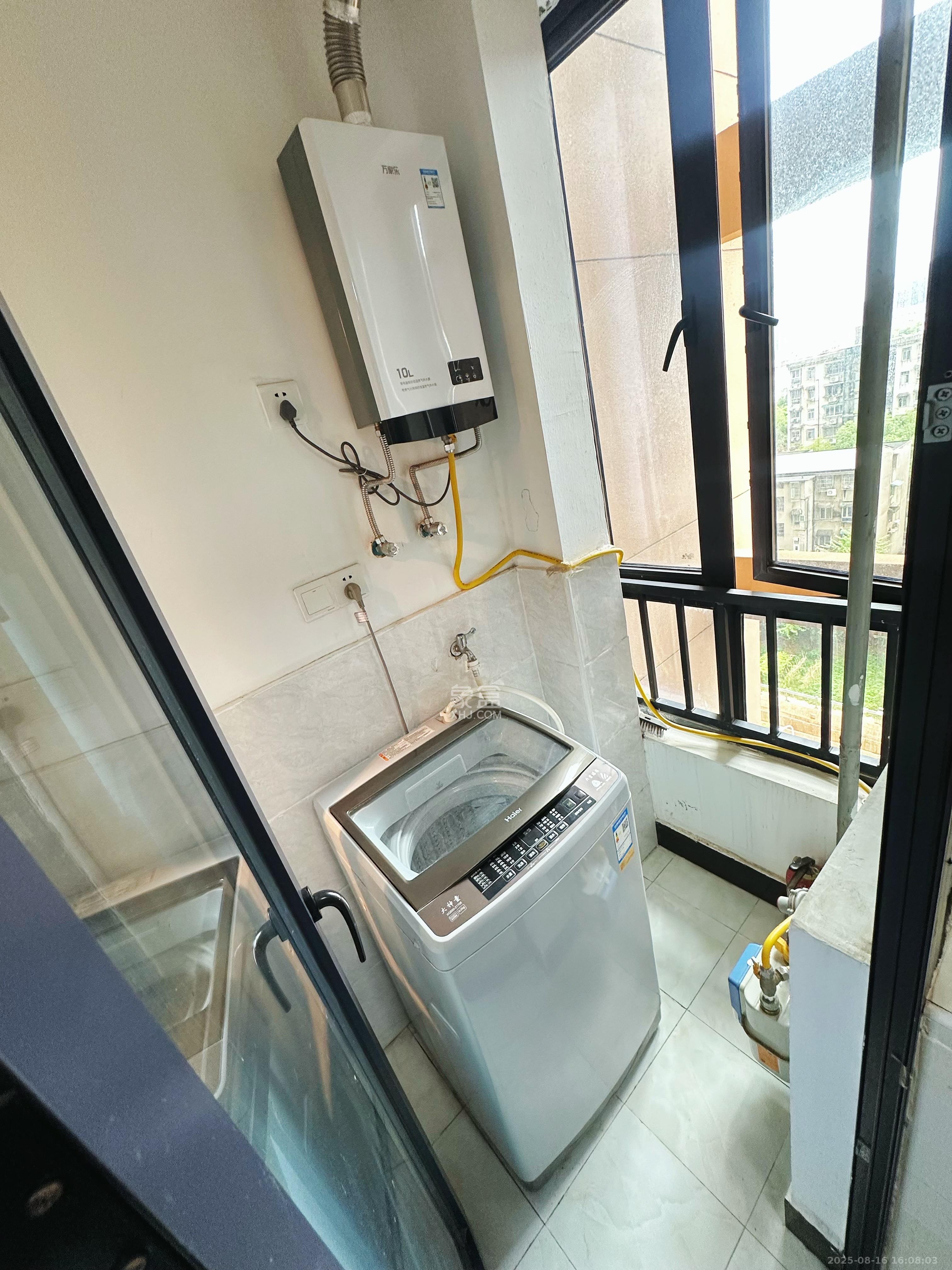 荣悦台  1室1厅1卫   2400.00元/月室内图