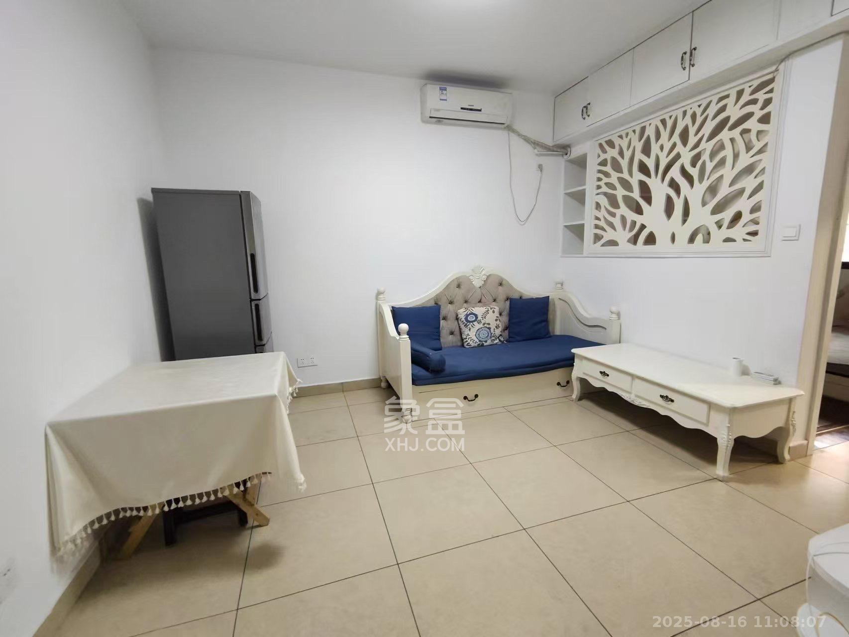 万博汇 2室1厅1卫 2100.0元/月 万博汇 2室1厅1卫 2100.0元/月室内图