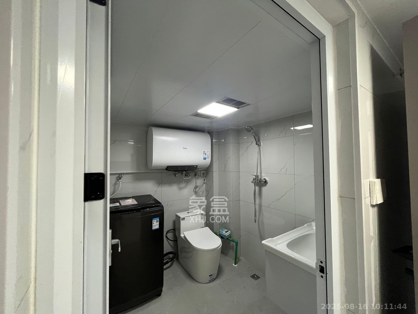 长房时代小镇 1室1厅1卫 1100.0元/月 长房时代小镇 1室1厅1卫 1100.0元/月室内图