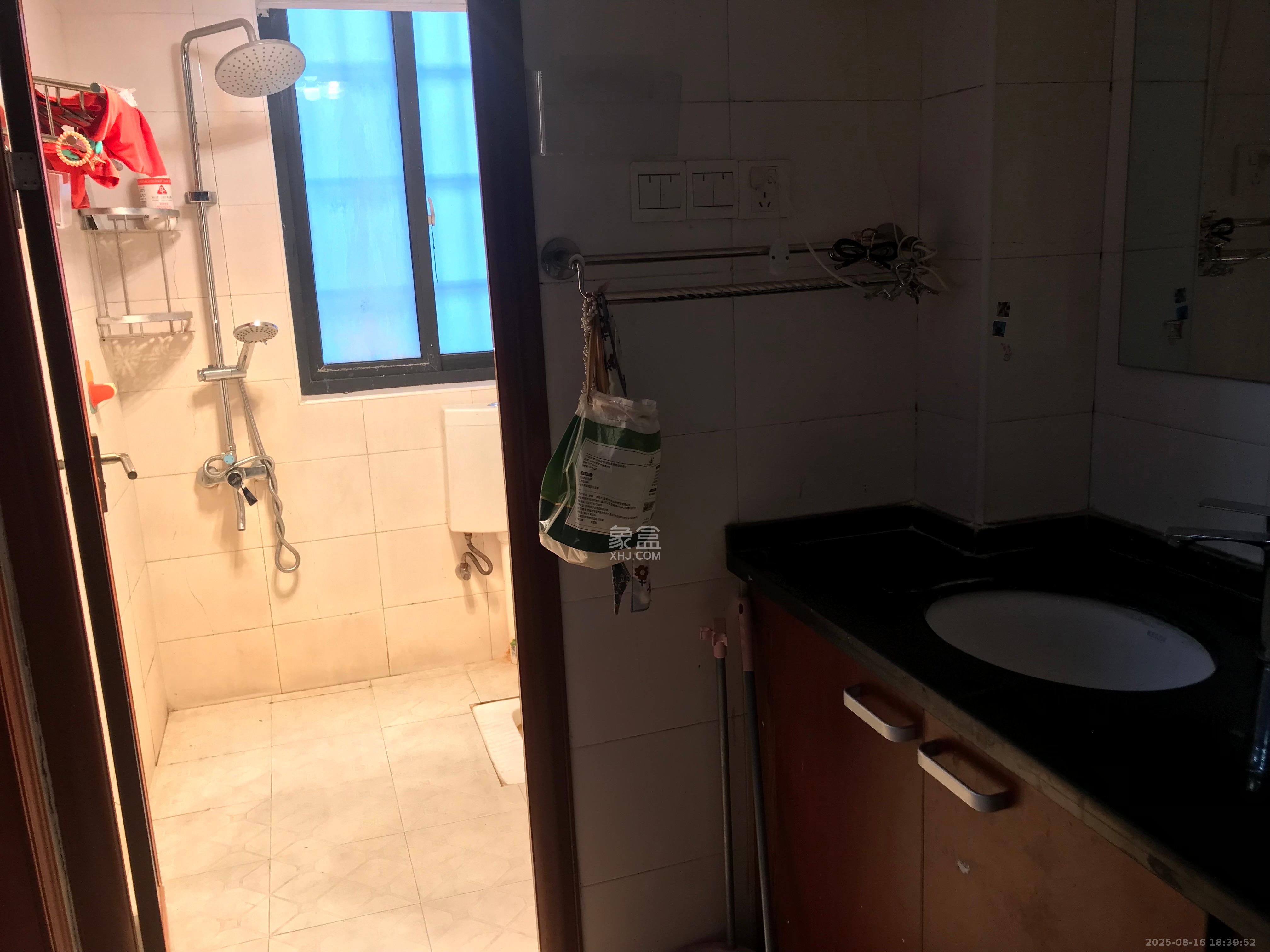 尚都花园城 2室2厅1卫 1600.0元/月 尚都花园城 2室2厅1卫 1600.0元/月室内图