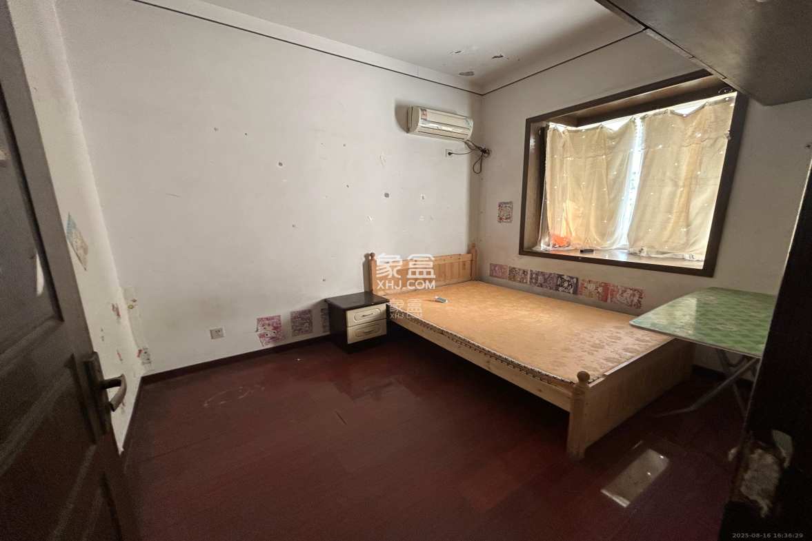 湖开小区(湖南开关厂宿舍)/南大桥社区 3室2厅1卫 1200.0元/月 湖开小区(湖南开关厂宿舍)/南大桥社区 3室2厅1卫 1200.0元/月室内图