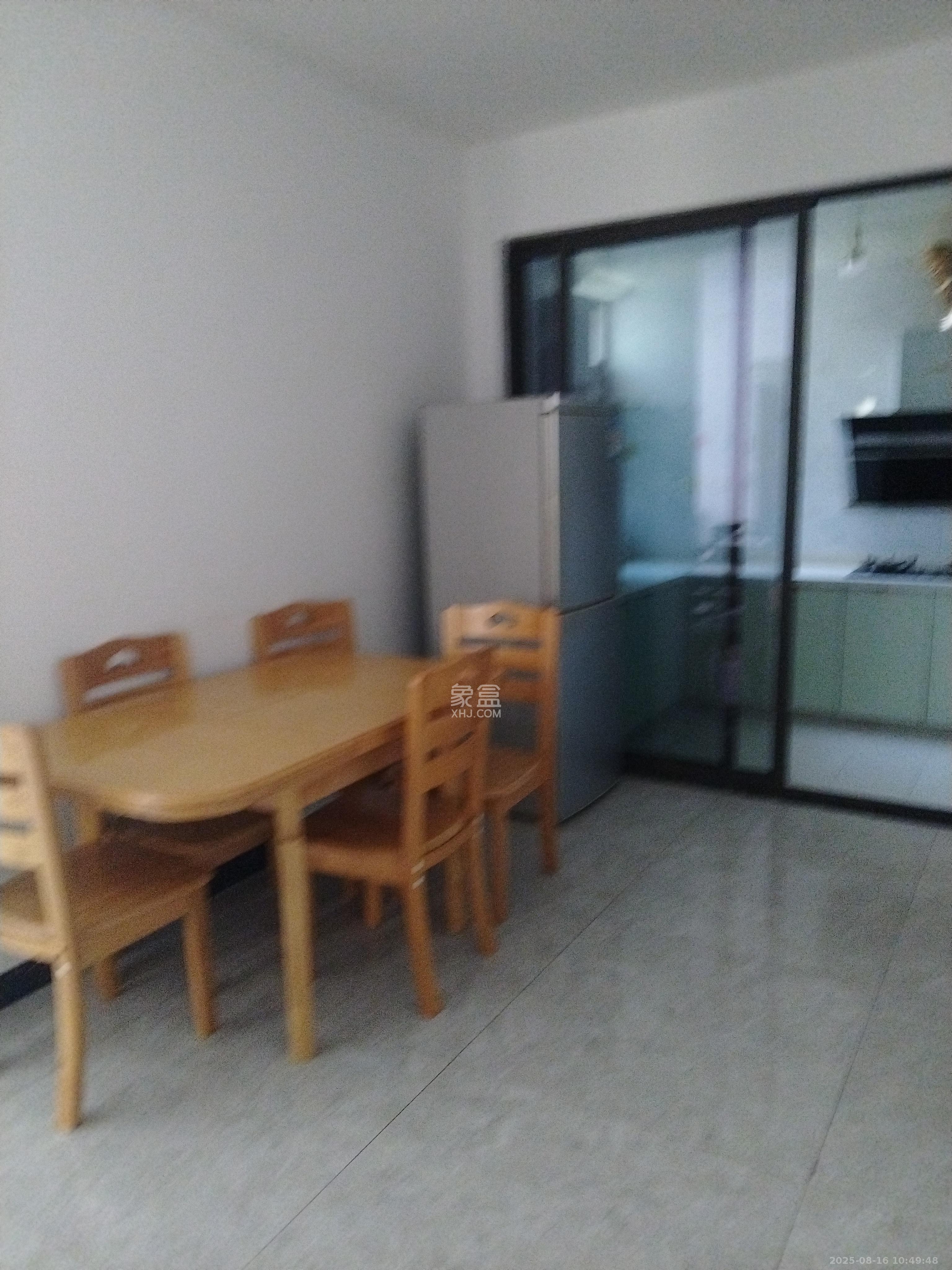 福天藏郡院子  3室2厅2卫    2100.0元/月 福天藏郡院子  3室2厅2卫    2100.0元/月室内图