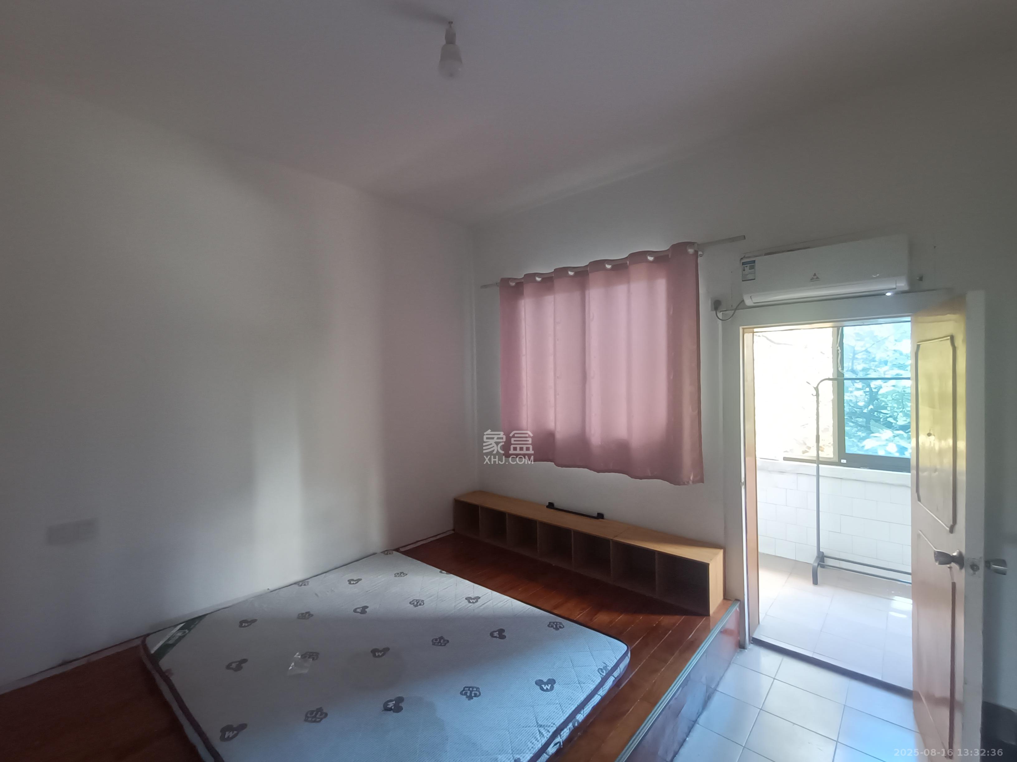 营盘街社区 2室1厅1卫 1700.0元/月 营盘街社区 2室1厅1卫 1700.0元/月室内图