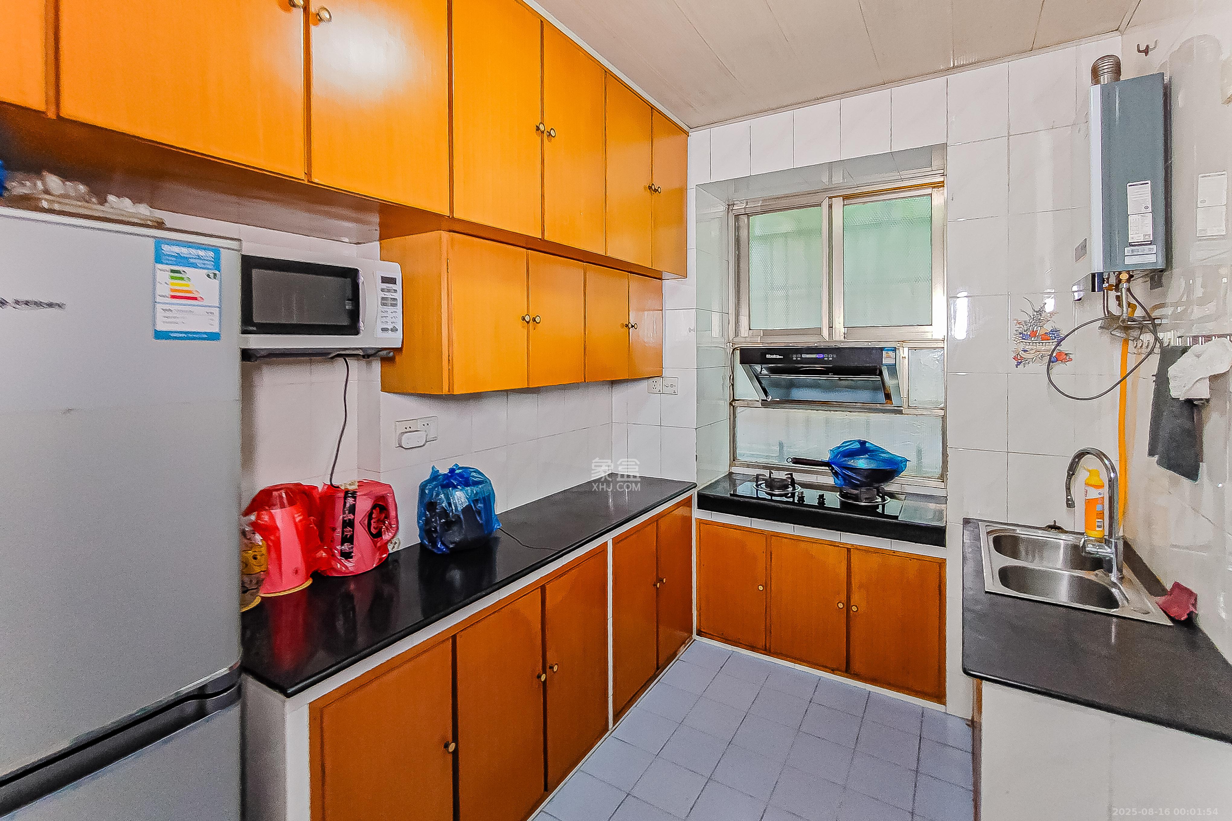 石子冲巷  3室2厅1卫    67.0万厨房