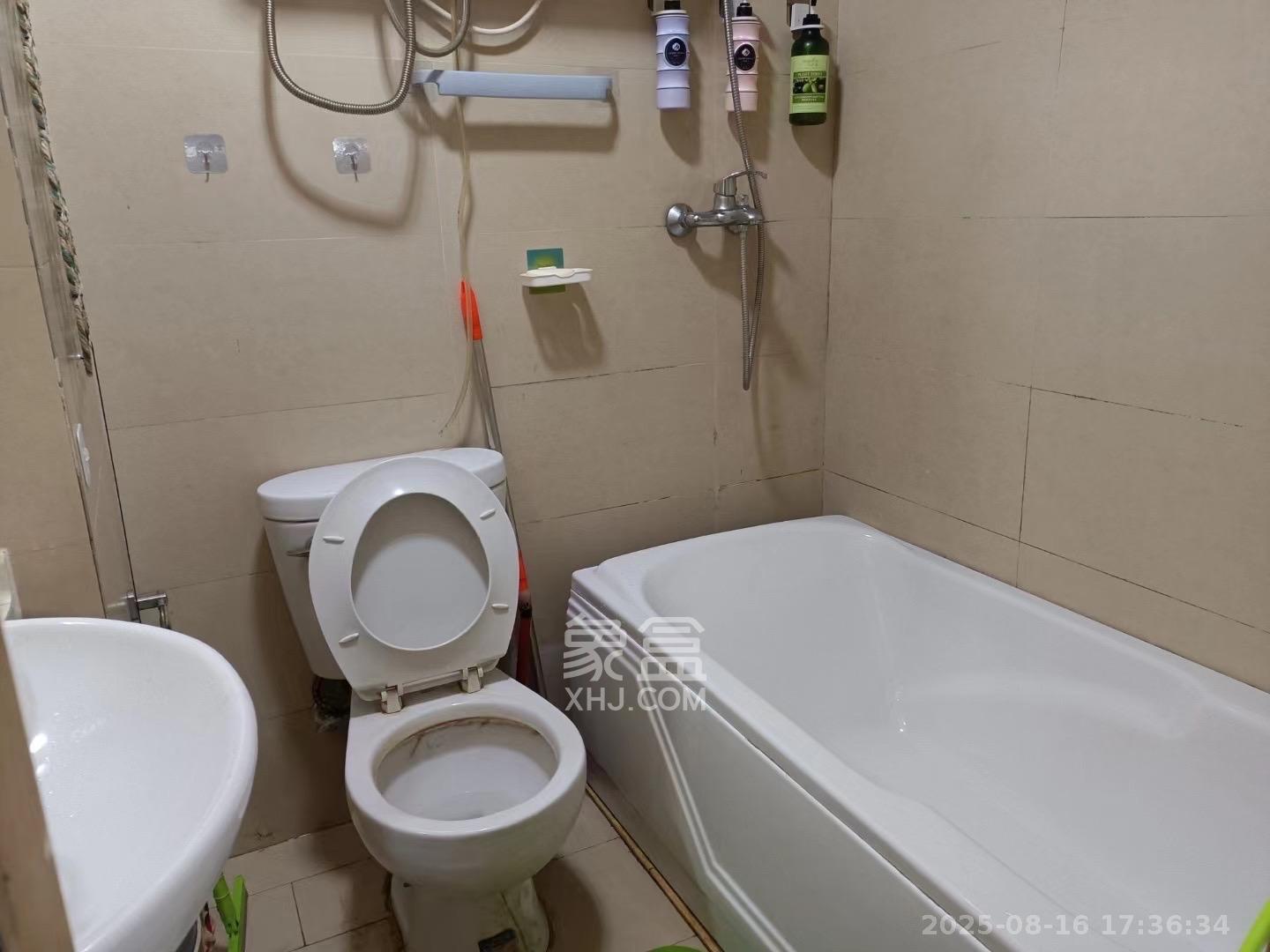 万科金色家园  1室1厅1卫    1200.0元/月室内图