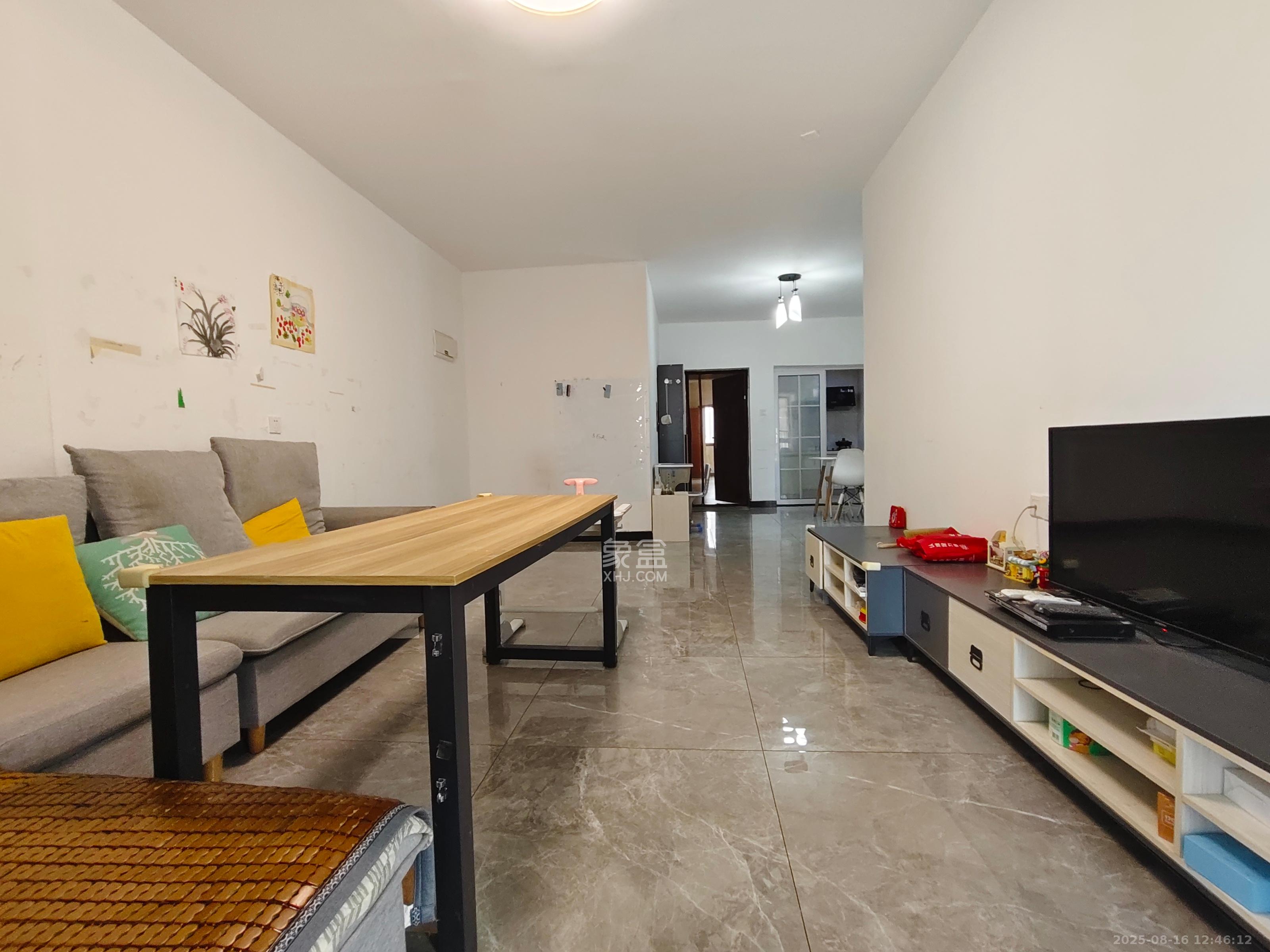 康桥长郡  3室2厅2卫    2300.0元/月室内图