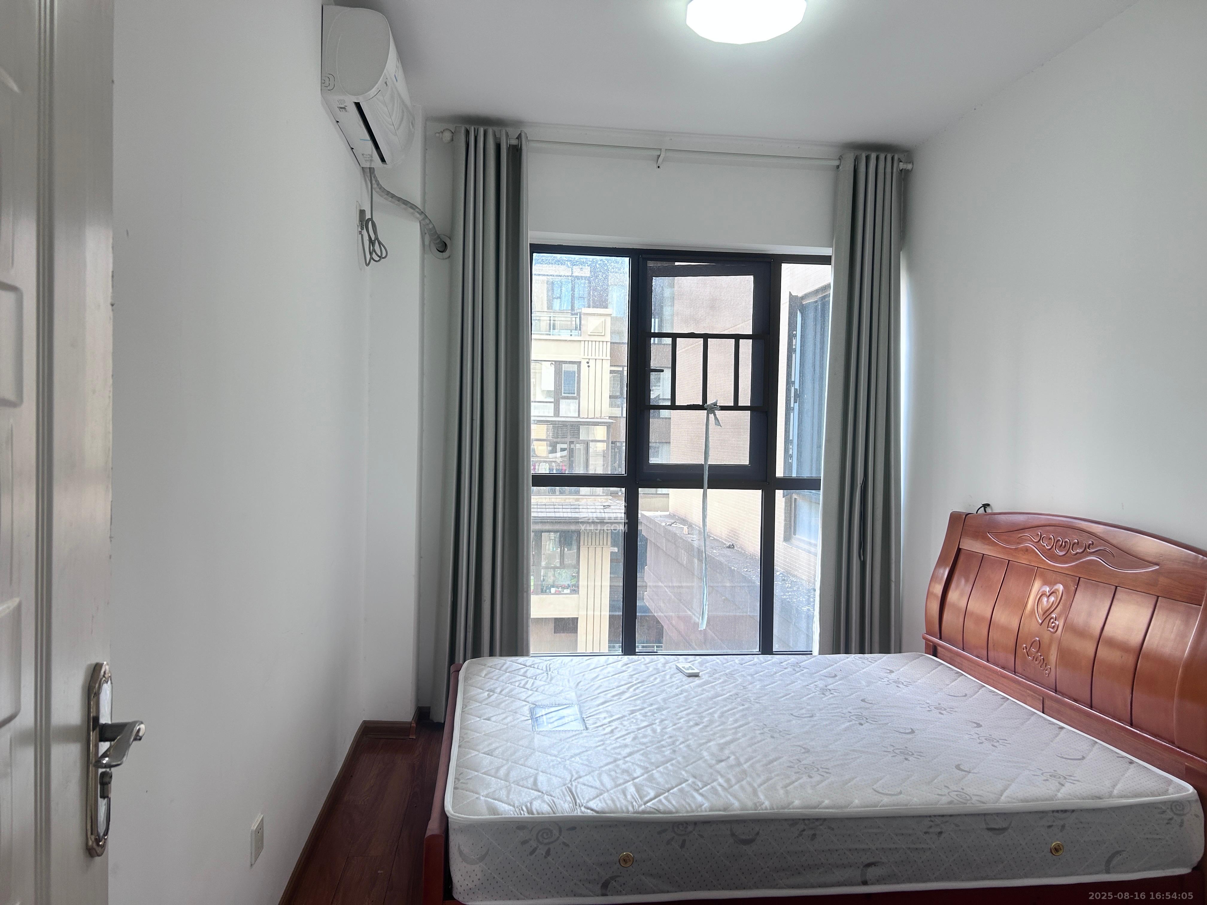 洋湖18克拉(旷远洋湖18克拉)  4室2厅2卫    3600.0元/月 洋湖18克拉(旷远洋湖18克拉)  4室2厅2卫    3600.0元/月室内图