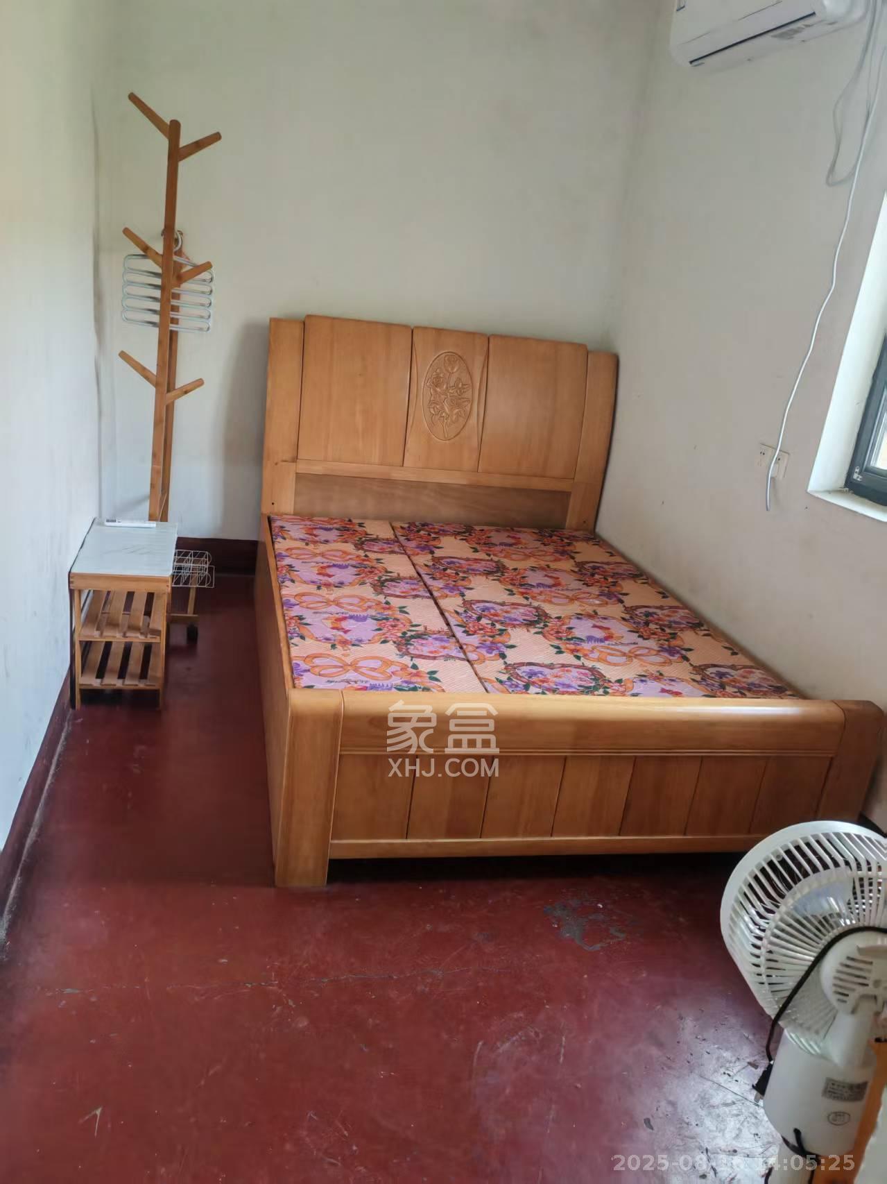 国庆新村  2室2厅1卫    1300.0元/月 国庆新村  2室2厅1卫    1300.0元/月室内图