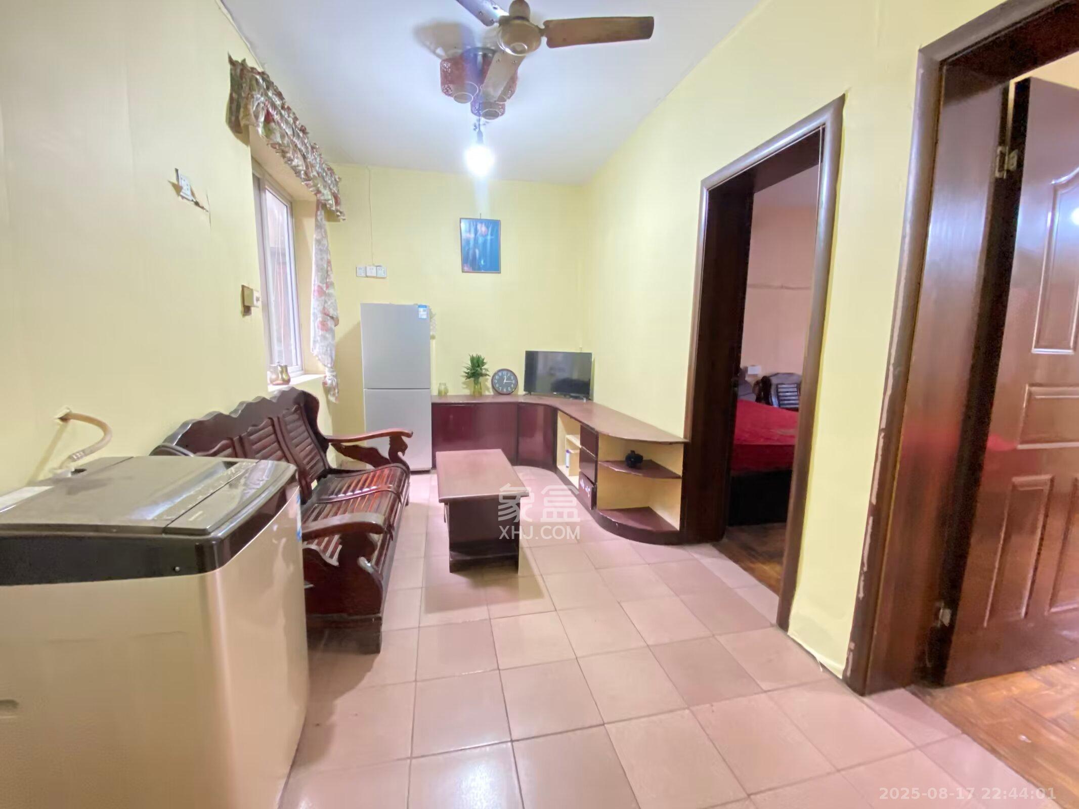 航天大院 3室1厅1卫 1200.0元/月 航天大院 3室1厅1卫 1200.0元/月室内图