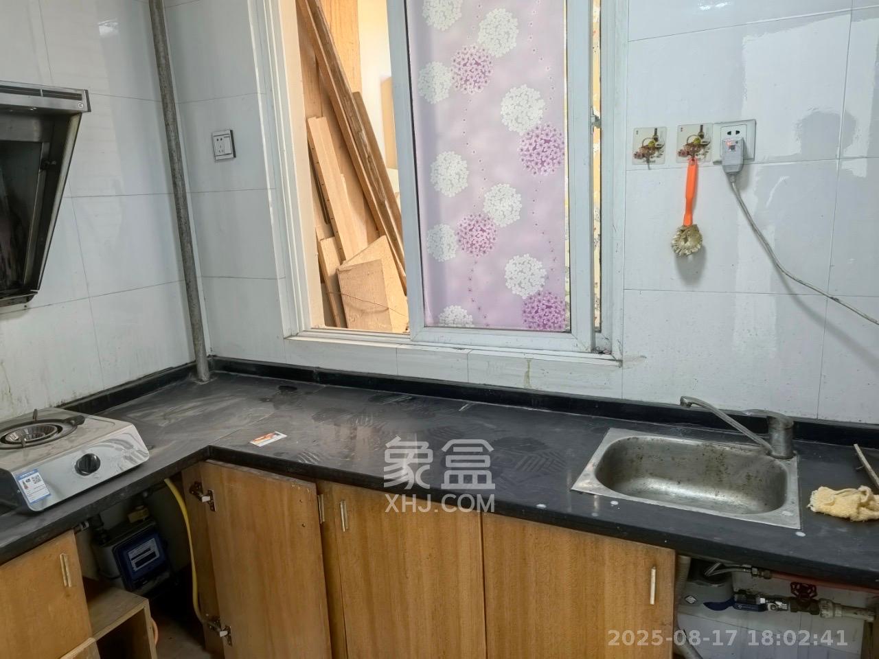 上河国际C区 2室2厅2卫 2000.0元/月 上河国际C区 2室2厅2卫 2000.0元/月室内图