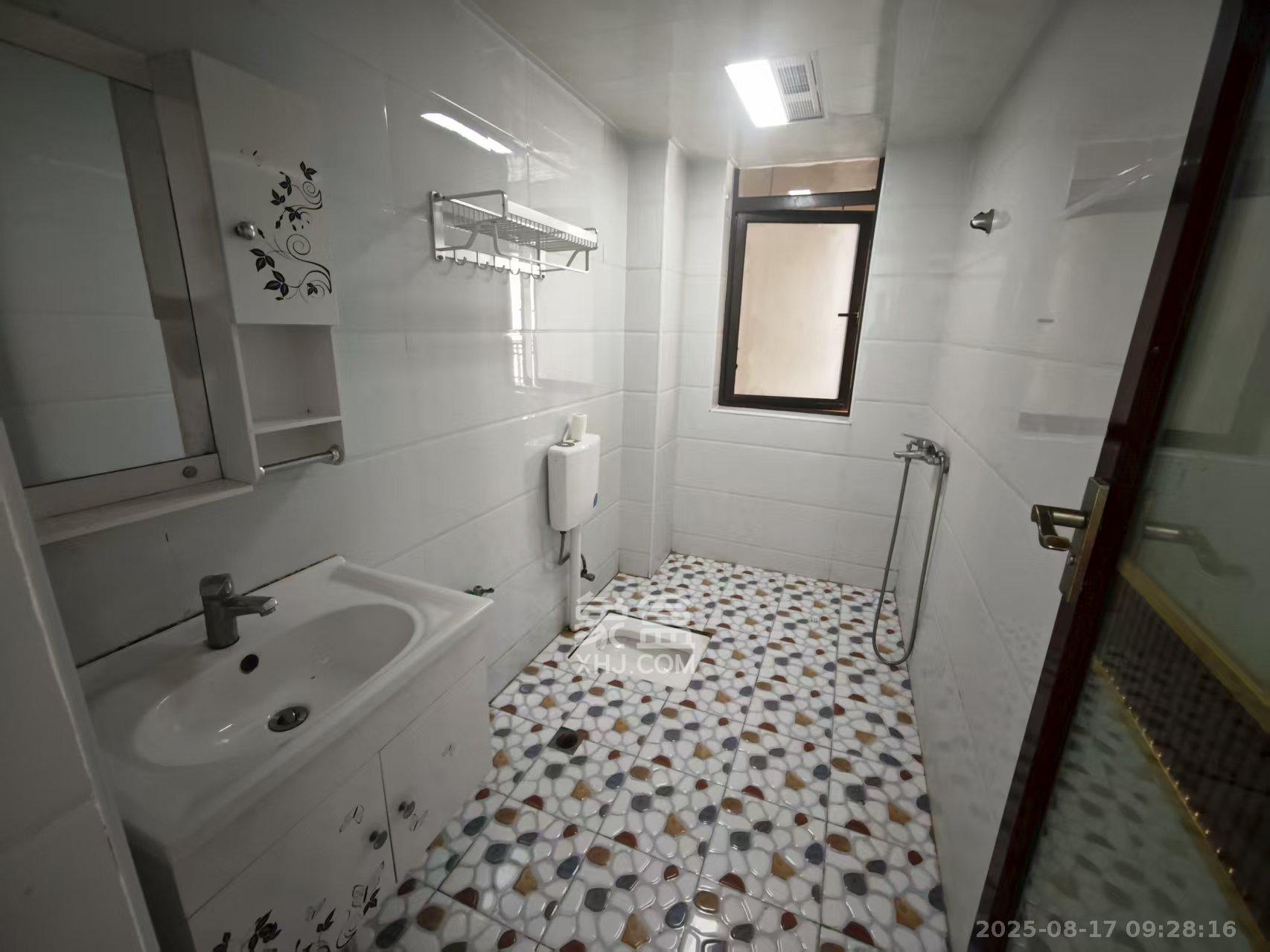 梅溪湖金茂悦(金悦雅苑)  3室2厅11卫    3500.0元/月 梅溪湖金茂悦(金悦雅苑)  3室2厅11卫    3500.0元/月室内图