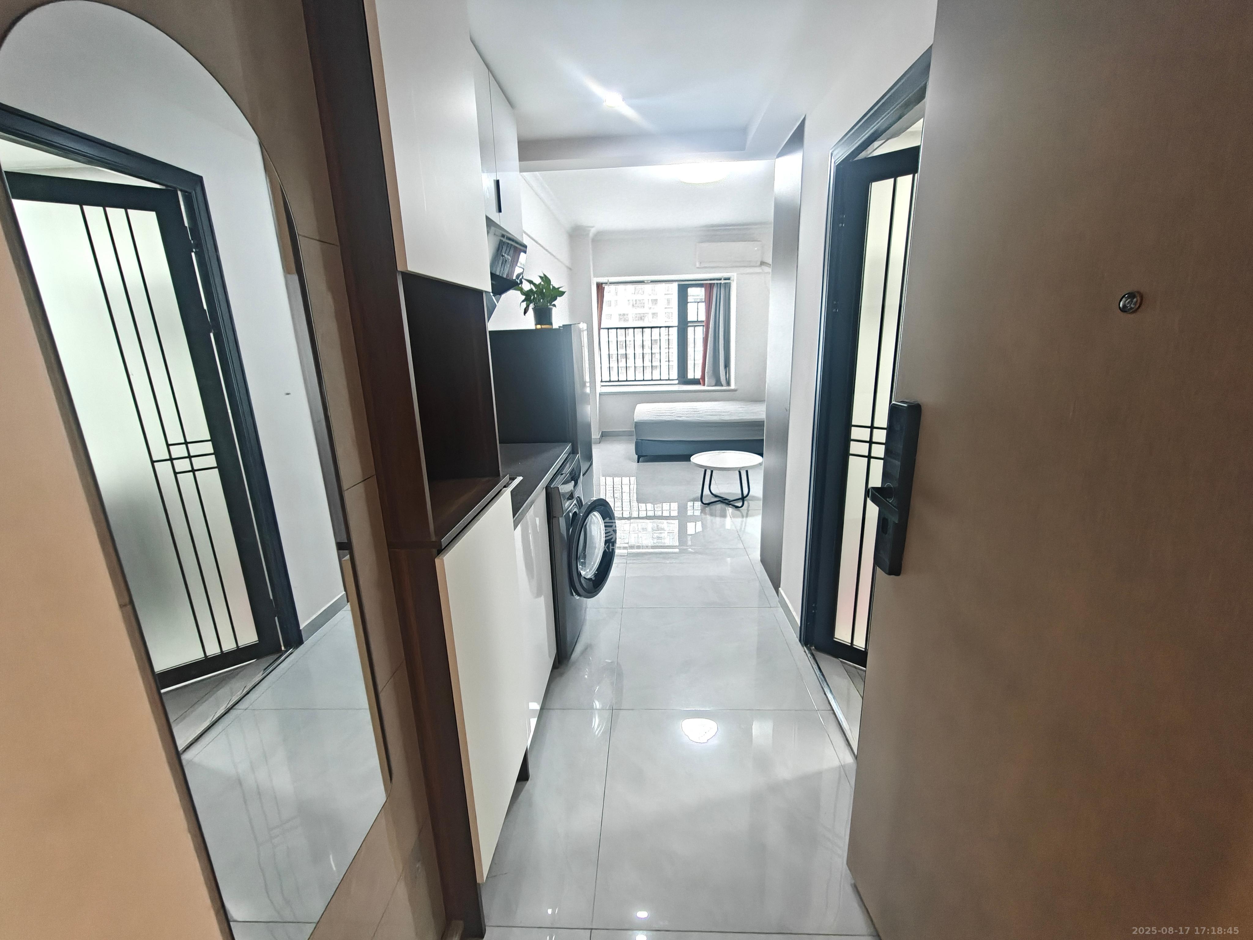 保利中环广场(保利中悦苑)  1室0厅0卫    1600.0元/月 保利中环广场(保利中悦苑)  1室0厅0卫    1600.0元/月室内图