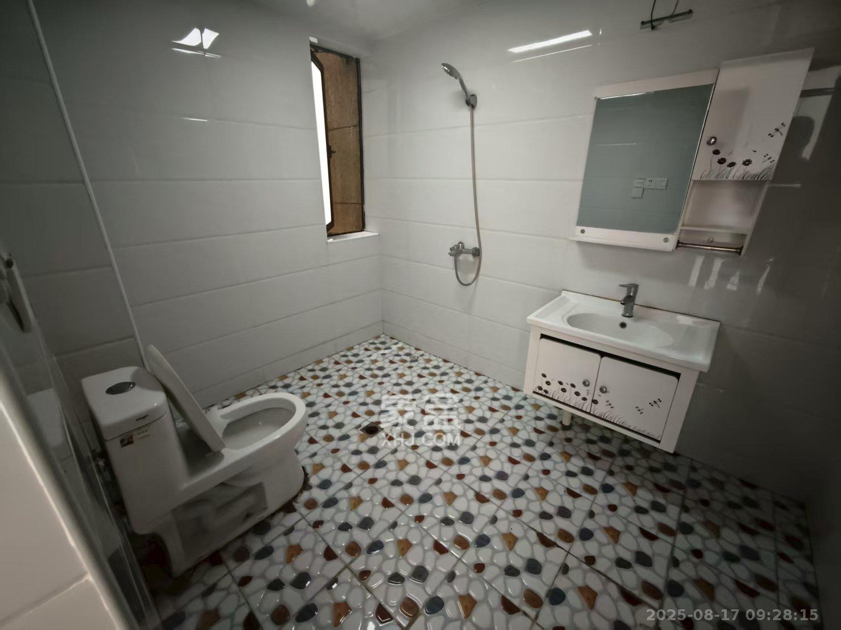 梅溪湖金茂悦(金悦雅苑)  3室2厅11卫    3500.0元/月 梅溪湖金茂悦(金悦雅苑)  3室2厅11卫    3500.0元/月室内图