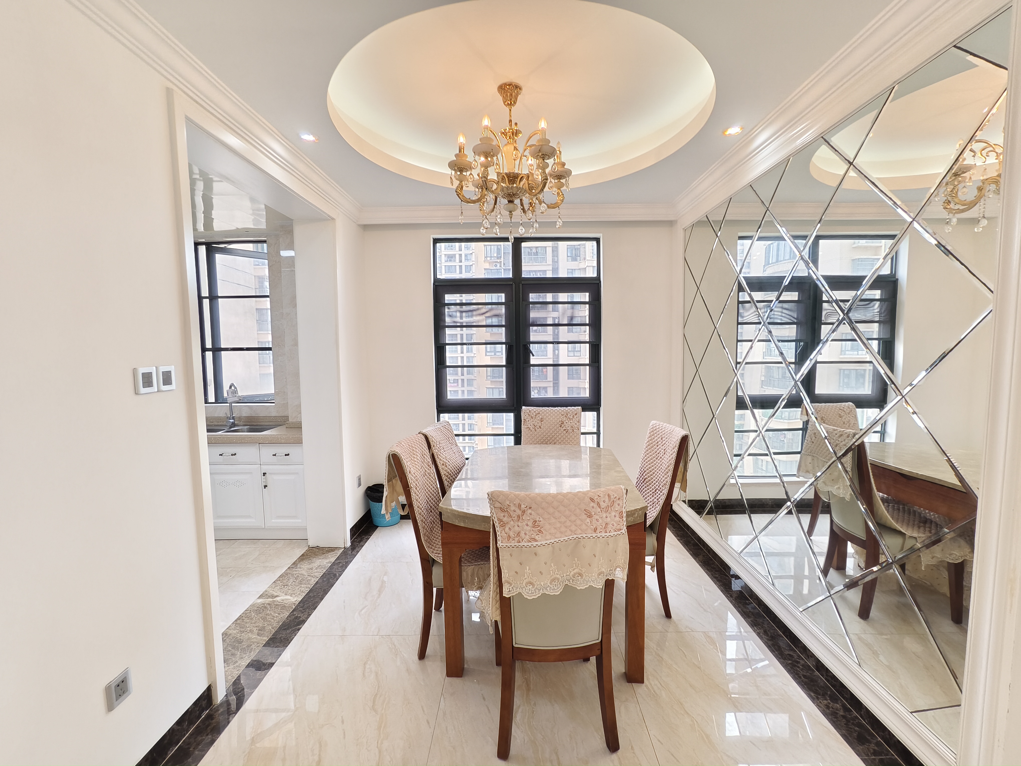 海阔天空-国瑞城二期(雅仕苑) 3室2厅1卫 3800.0元/月 海阔天空-国瑞城二期(雅仕苑) 3室2厅1卫 3800.0元/月室内图