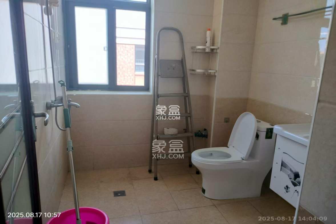 五矿紫湖香醍 2室2厅1卫 1650.0元/月 五矿紫湖香醍 2室2厅1卫 1650.0元/月室内图