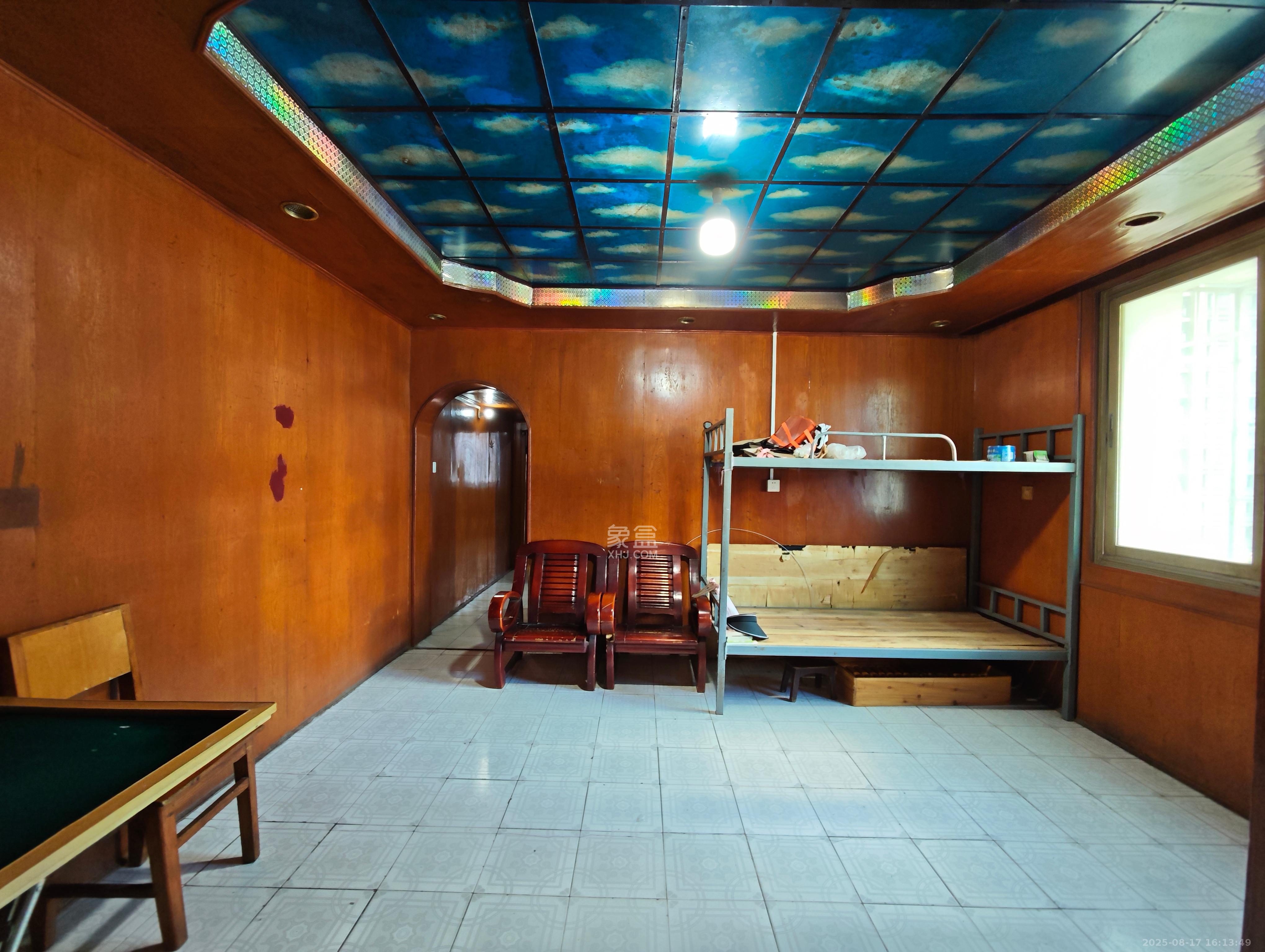 湘丰外贸宿舍 3室2厅1卫 1800.0元/月 湘丰外贸宿舍 3室2厅1卫 1800.0元/月室内图