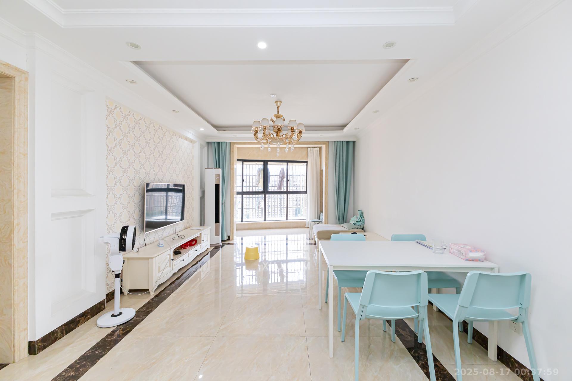 润和之悦(金泽园) 3室1厅1卫 88.0万 润和之悦(金泽园) 3室1厅1卫 88.0万客厅