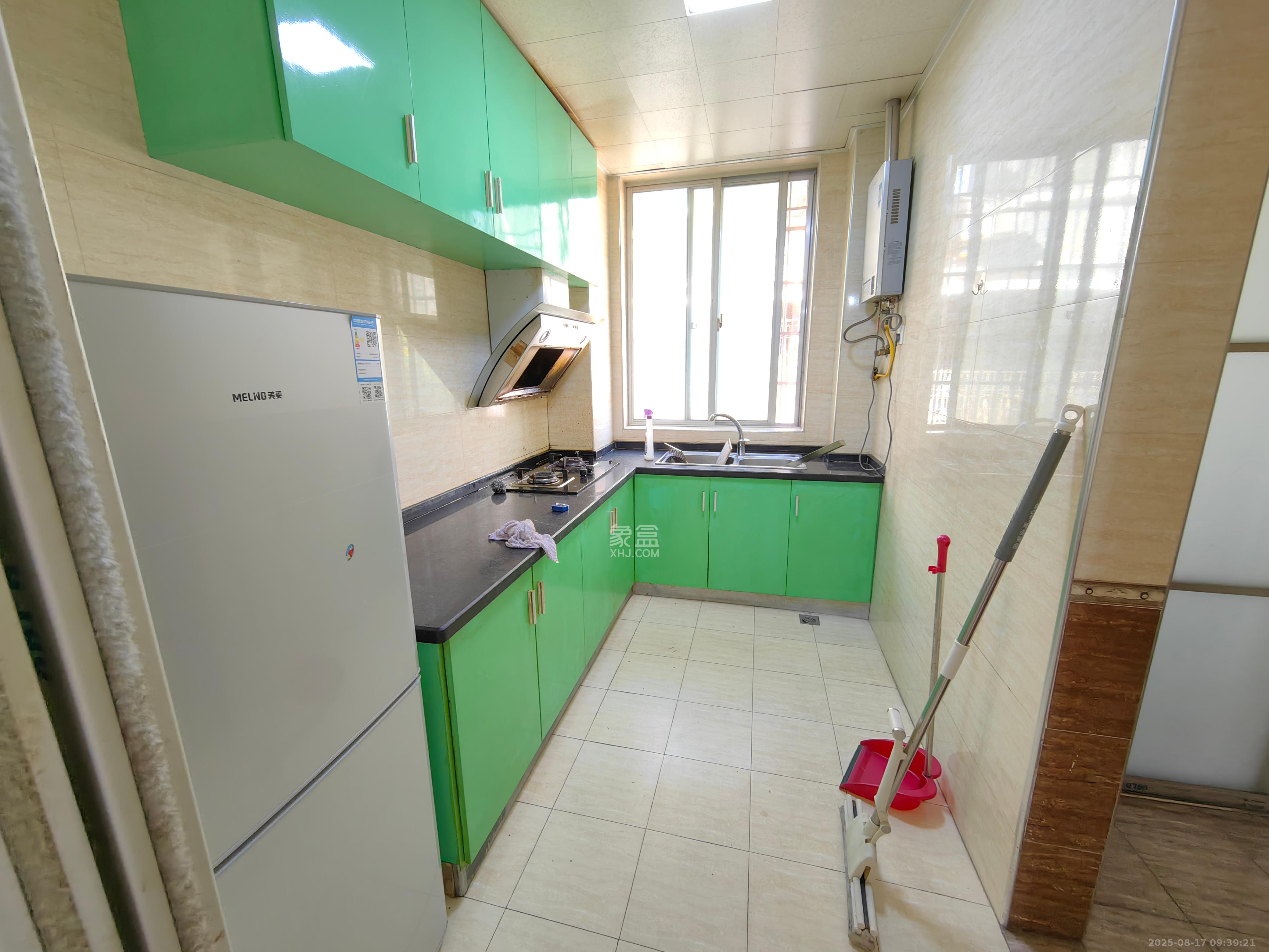 湘楚家园 2室2厅1卫 1000.0元/月 湘楚家园 2室2厅1卫 1000.0元/月室内图