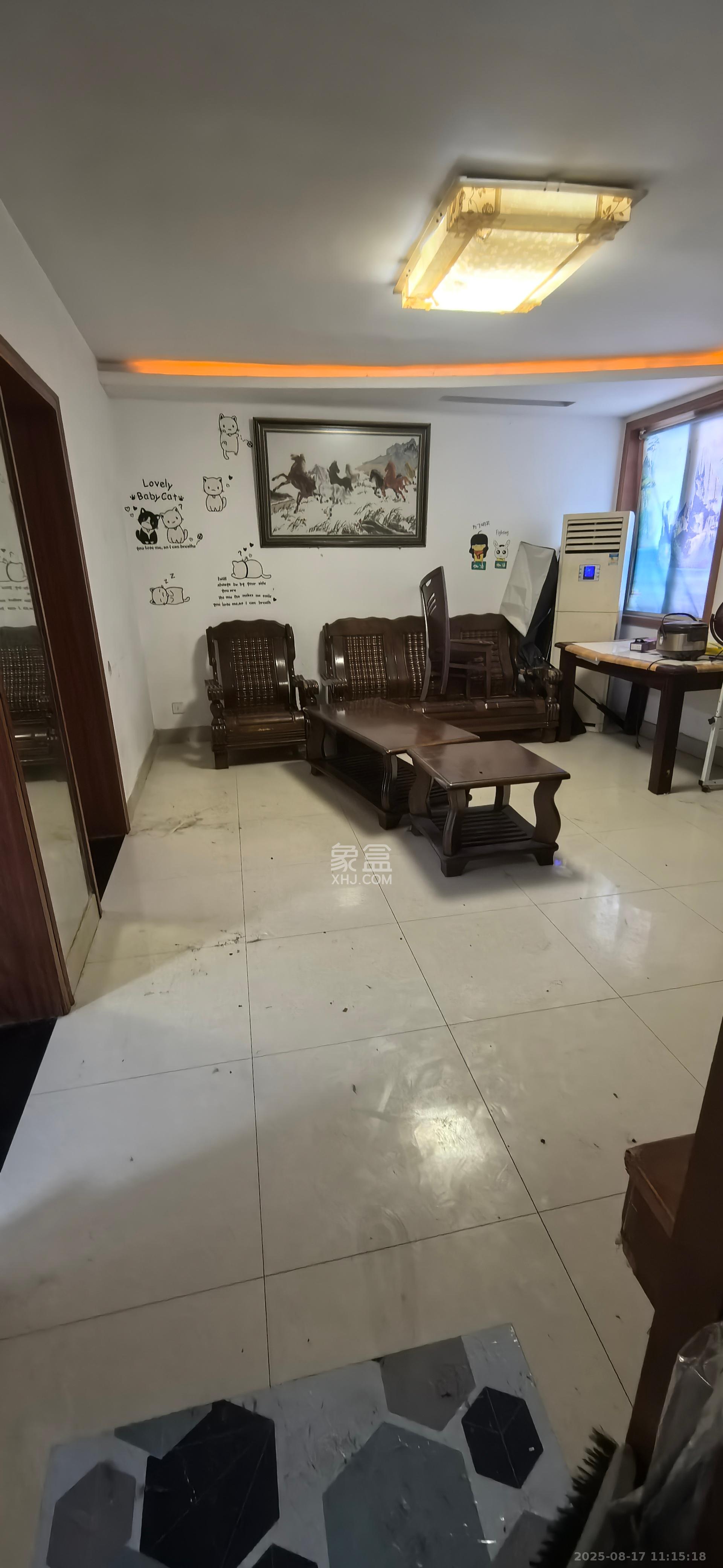 龙吉湾小区(龙瑞尚苑) 2室1厅1卫 1300.0元/月 龙吉湾小区(龙瑞尚苑) 2室1厅1卫 1300.0元/月室内图