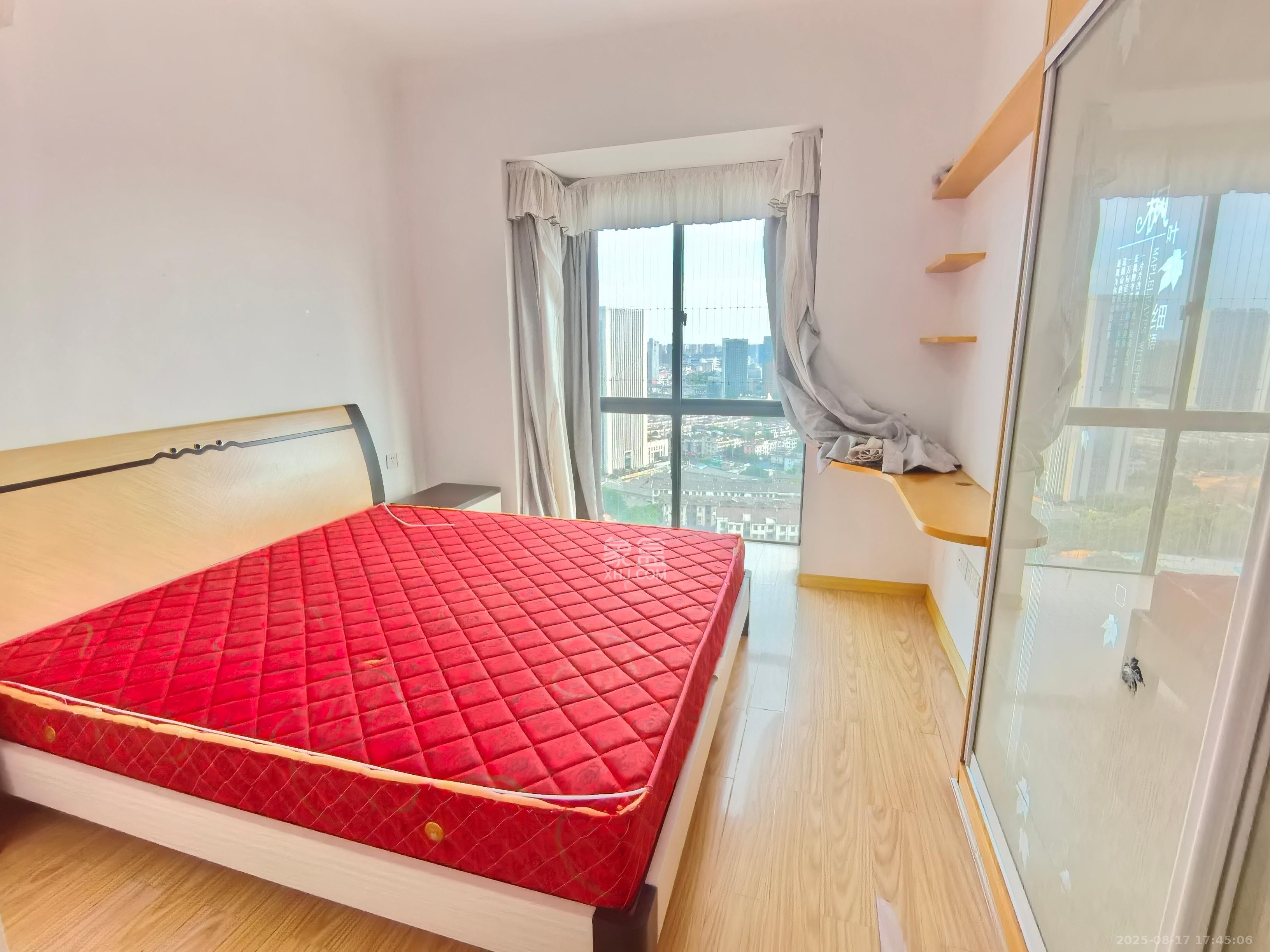 城南故事家园  3室1厅1卫    2000.0元/月 城南故事家园  3室1厅1卫    2000.0元/月室内图